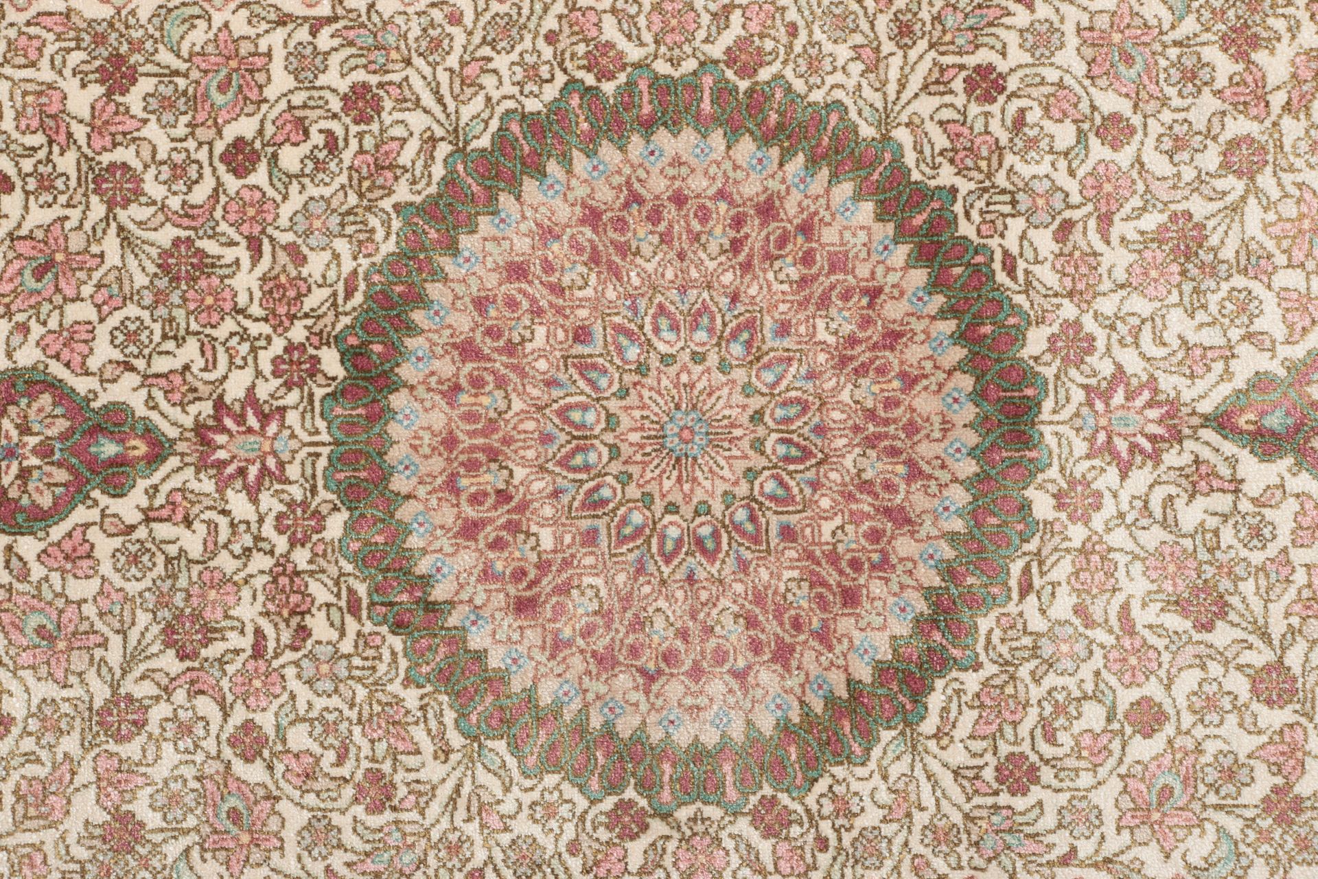 perserteppich-ghom-100-x-150-cm-seide-handgeknupft-exklusiv-3 Ghom Perserteppich aus Iran, 100 × 150 cm