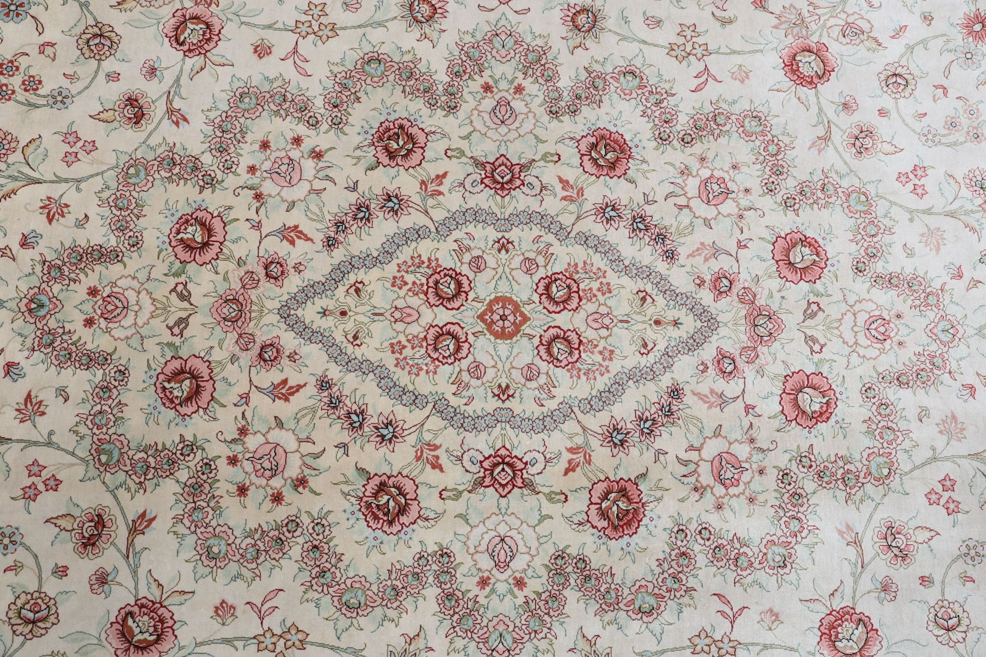 Handgeknüpfter Ghom Perserteppich 240 × 347 cm