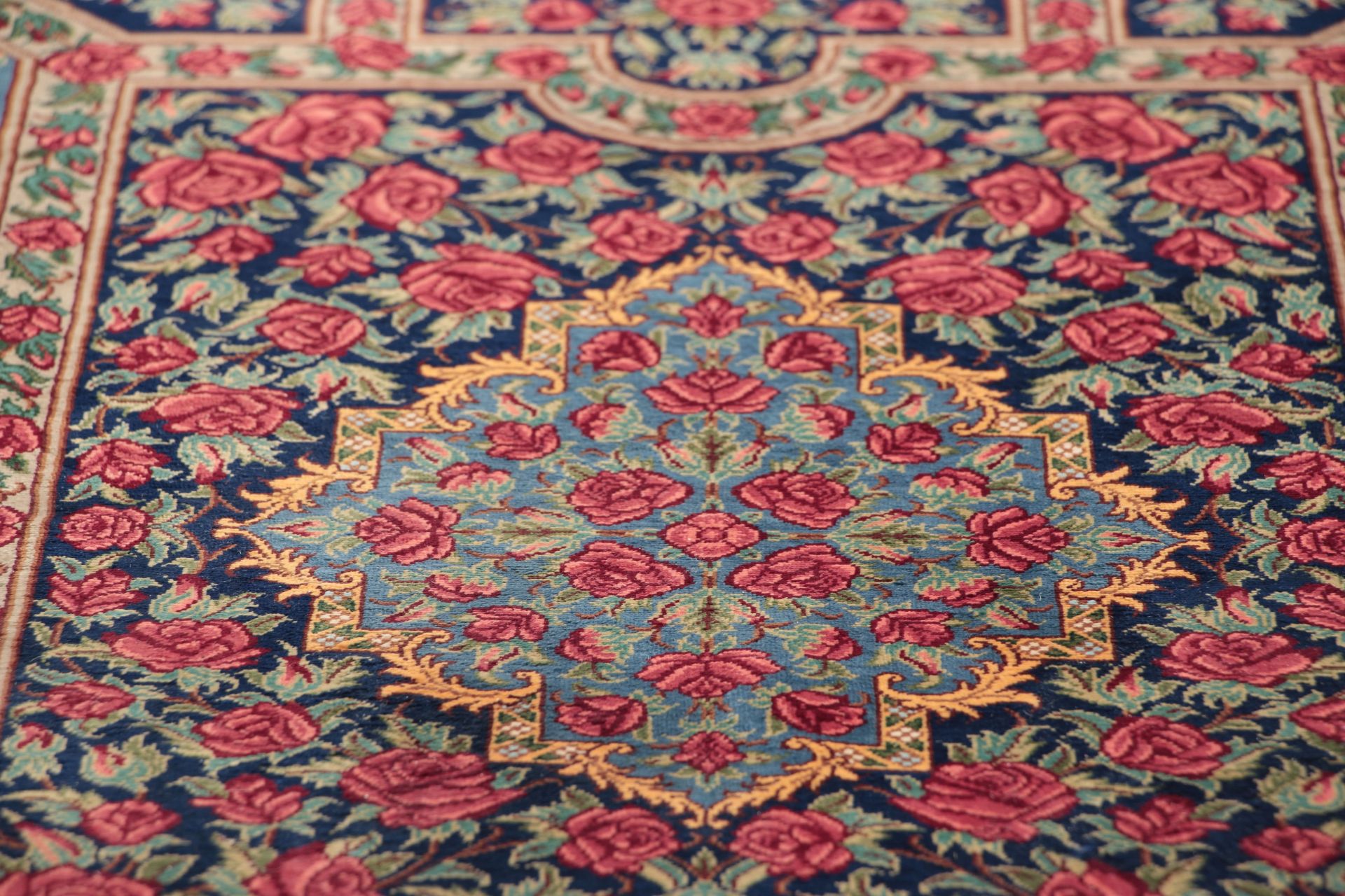 perserteppich-ghom-58-x-93-cm-seide-handgeknupft-exklusiv-3 Handgeknüpfter Ghom Perserteppich 58 × 93 cm