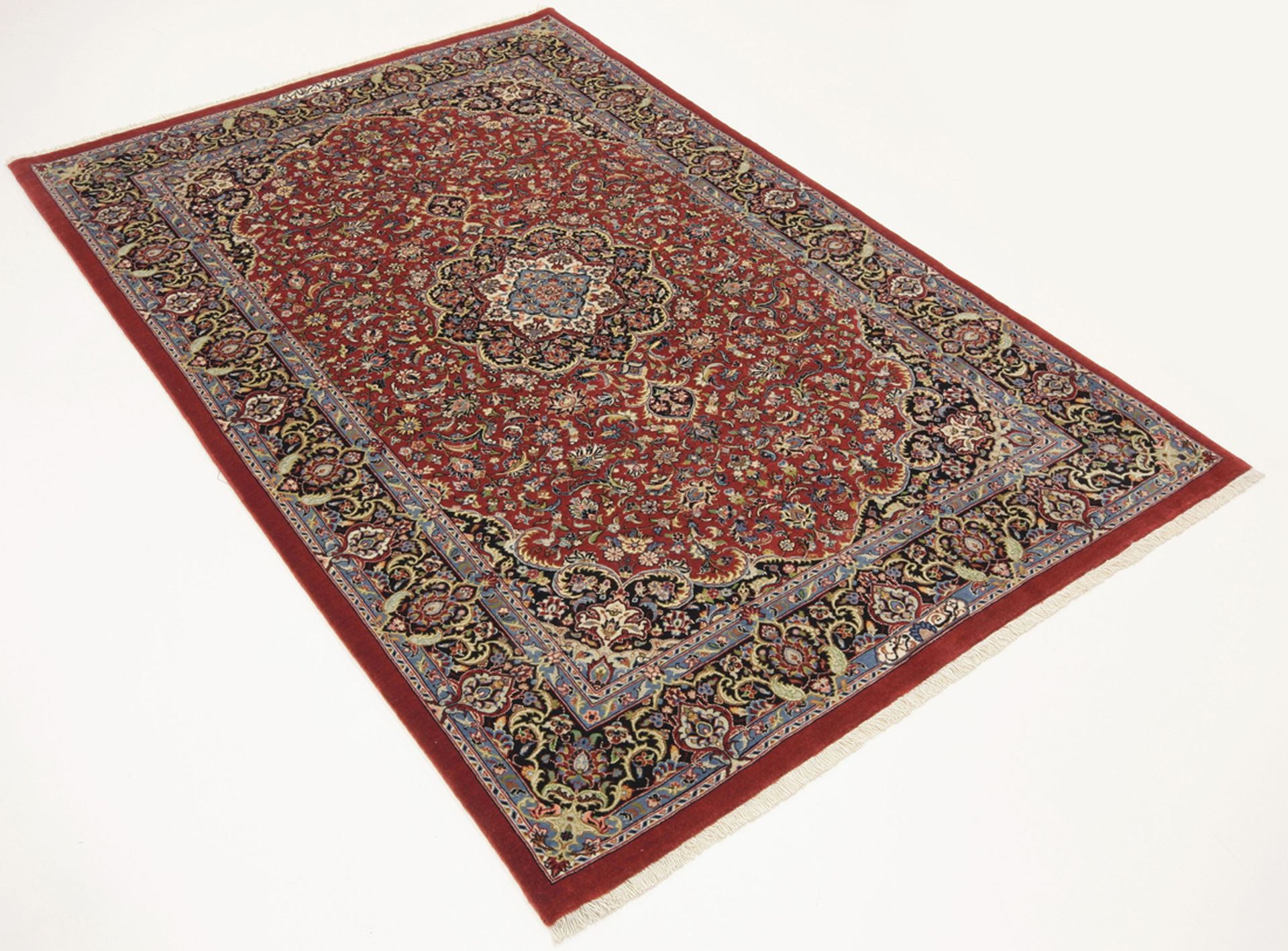 Handgeknüpfter Isfahan Perserteppich, 110 × 166 cm, Wolle & Seide