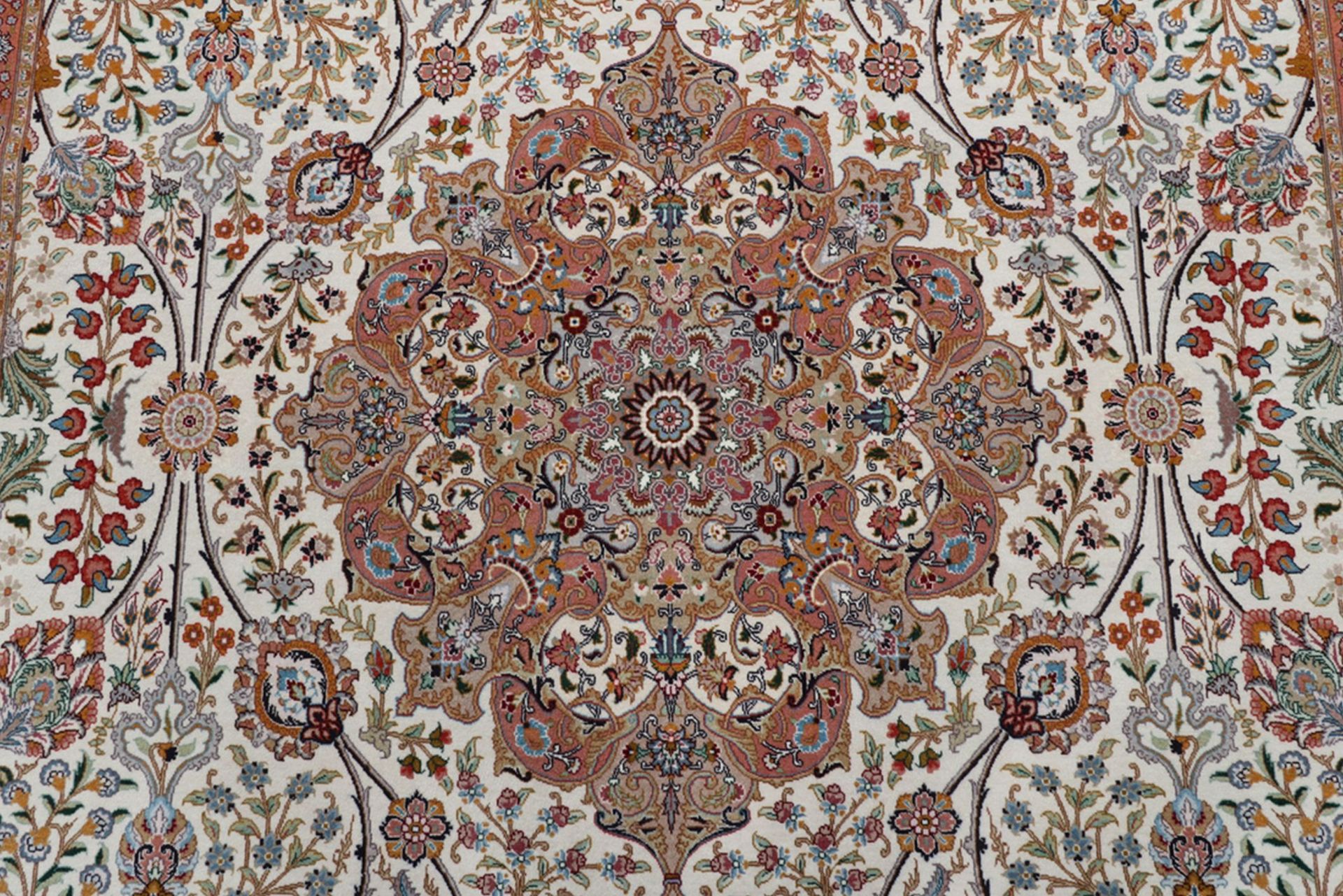 Handgeknüpfter Täbriz Perserteppich 199 × 310 cm