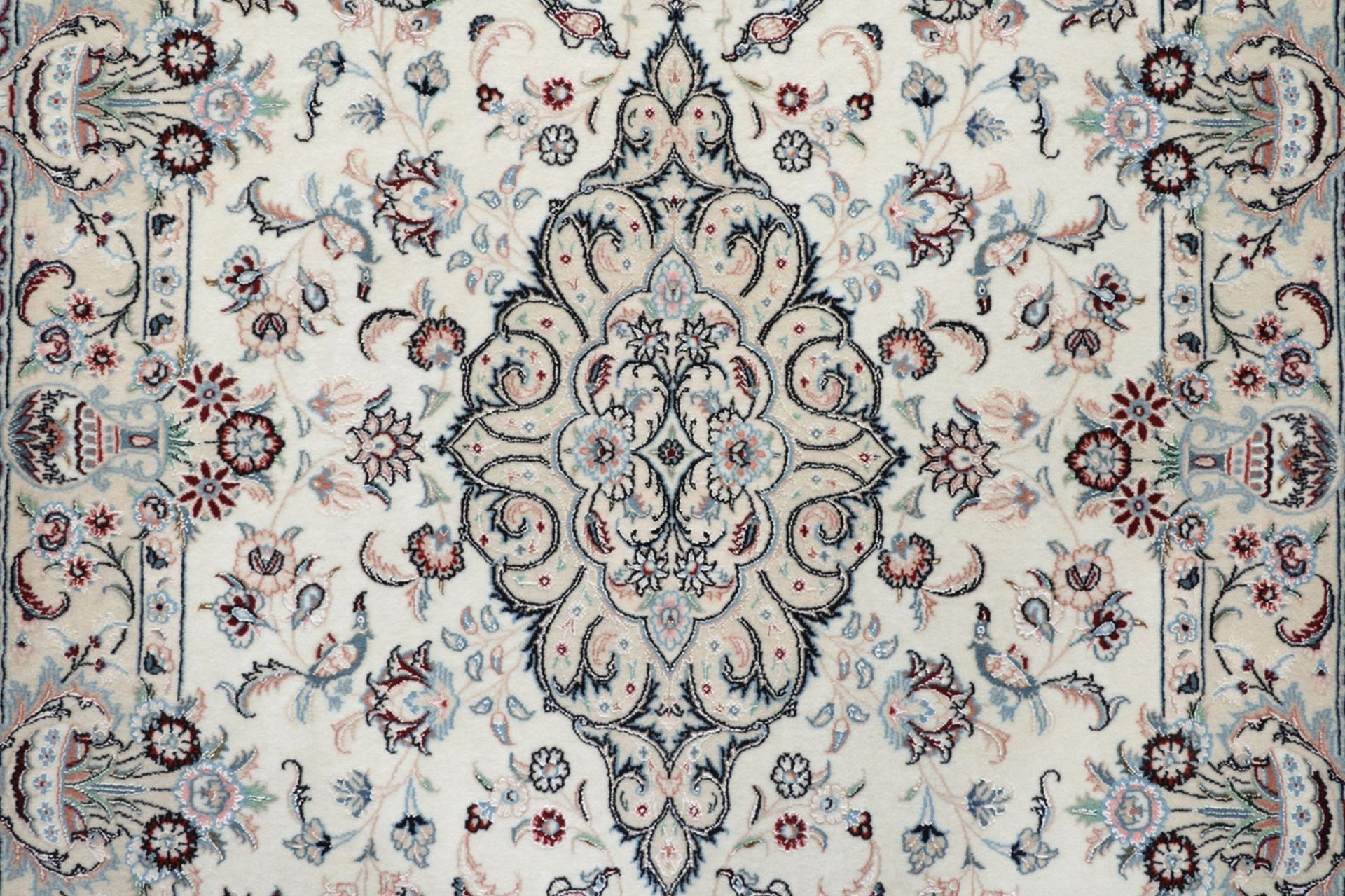 Isfahan Perserteppich 108 × 161 cm aus Wolle & Seide, handgeknüpft
