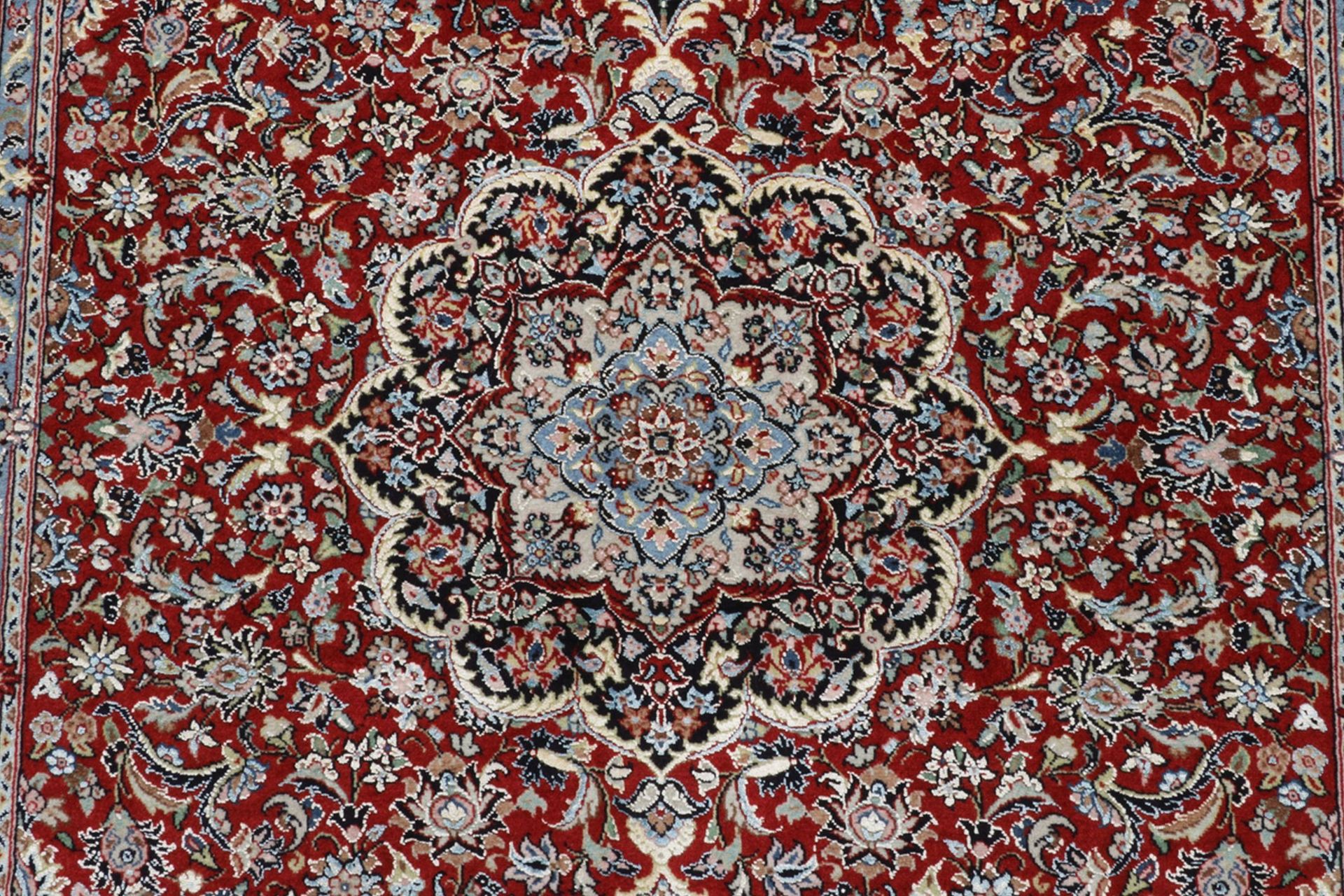 Isfahan Perserteppich aus Iran, 110 × 167 cm