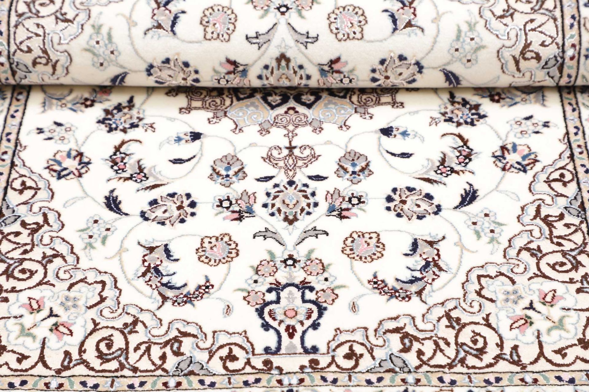 perserteppich-nain-83-x-119-cm-schurwolle-handgeknupft-exklusiv-9 Nain Perserteppich 83 × 119 cm aus Wolle, handgeknüpft