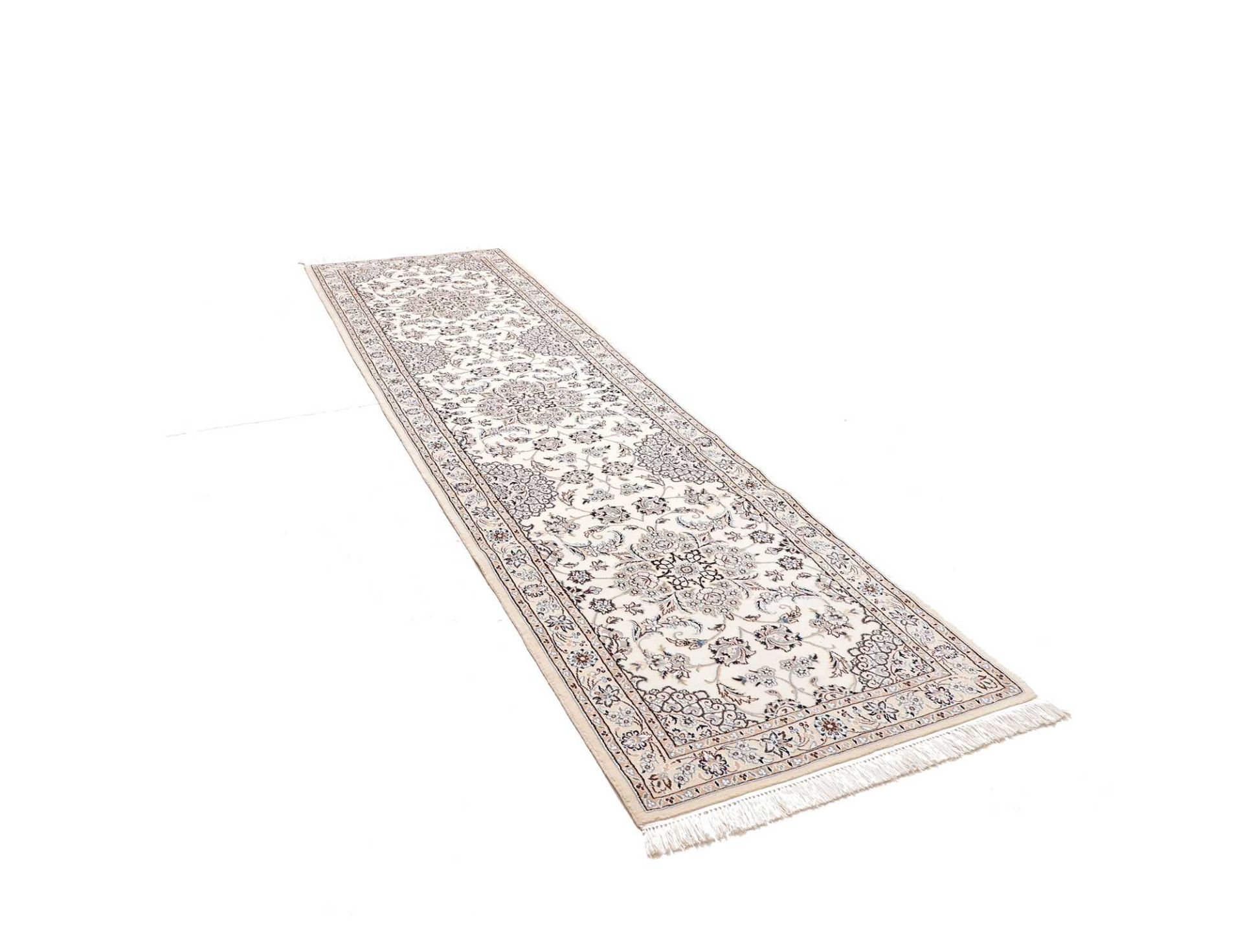 Nain Perserteppich aus Iran, 86 × 312 cm