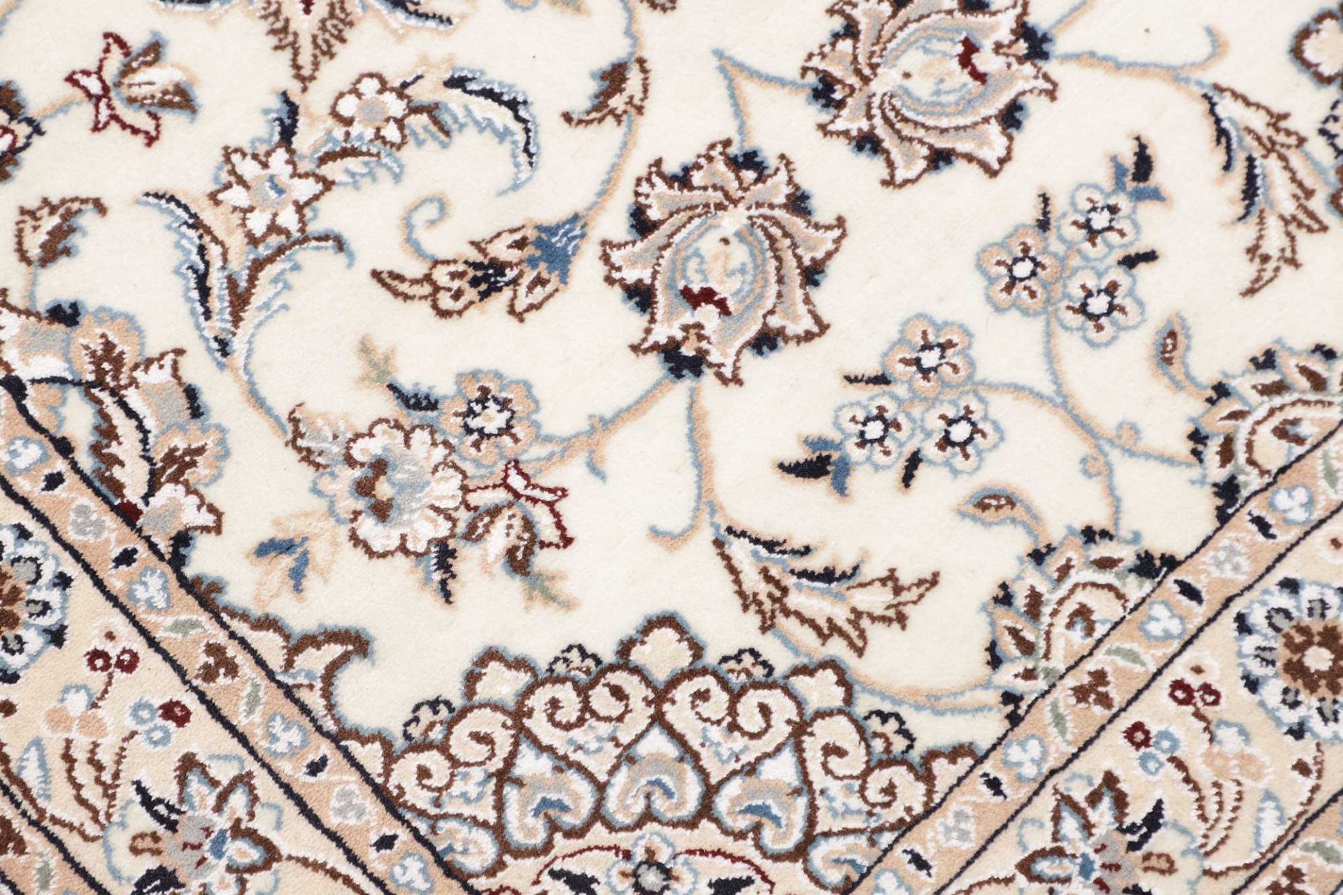 Nain Perserteppich aus Iran, 86 × 312 cm