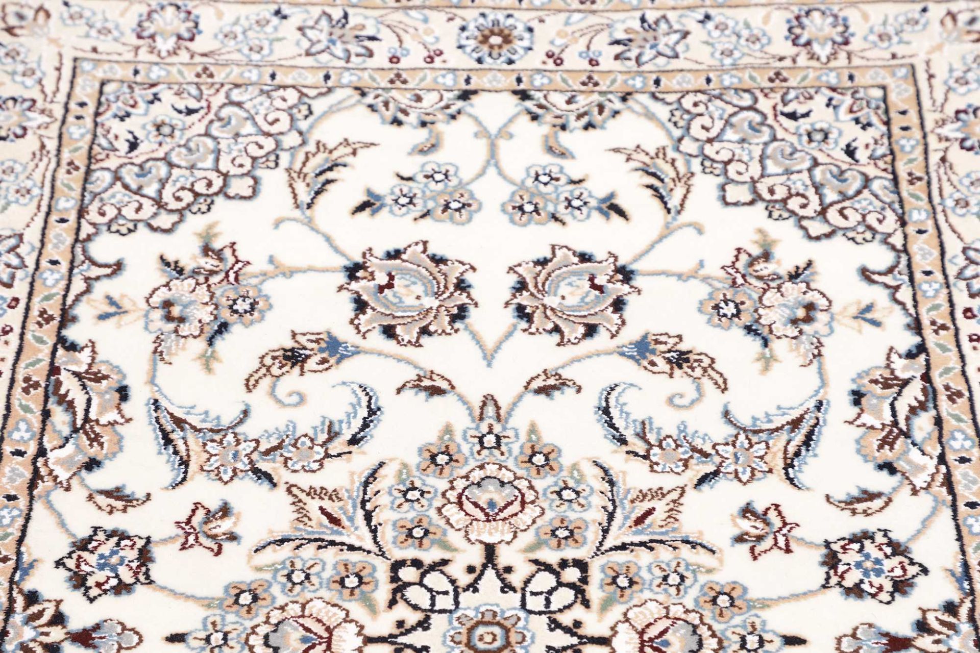 Nain Perserteppich aus Iran, 86 × 312 cm