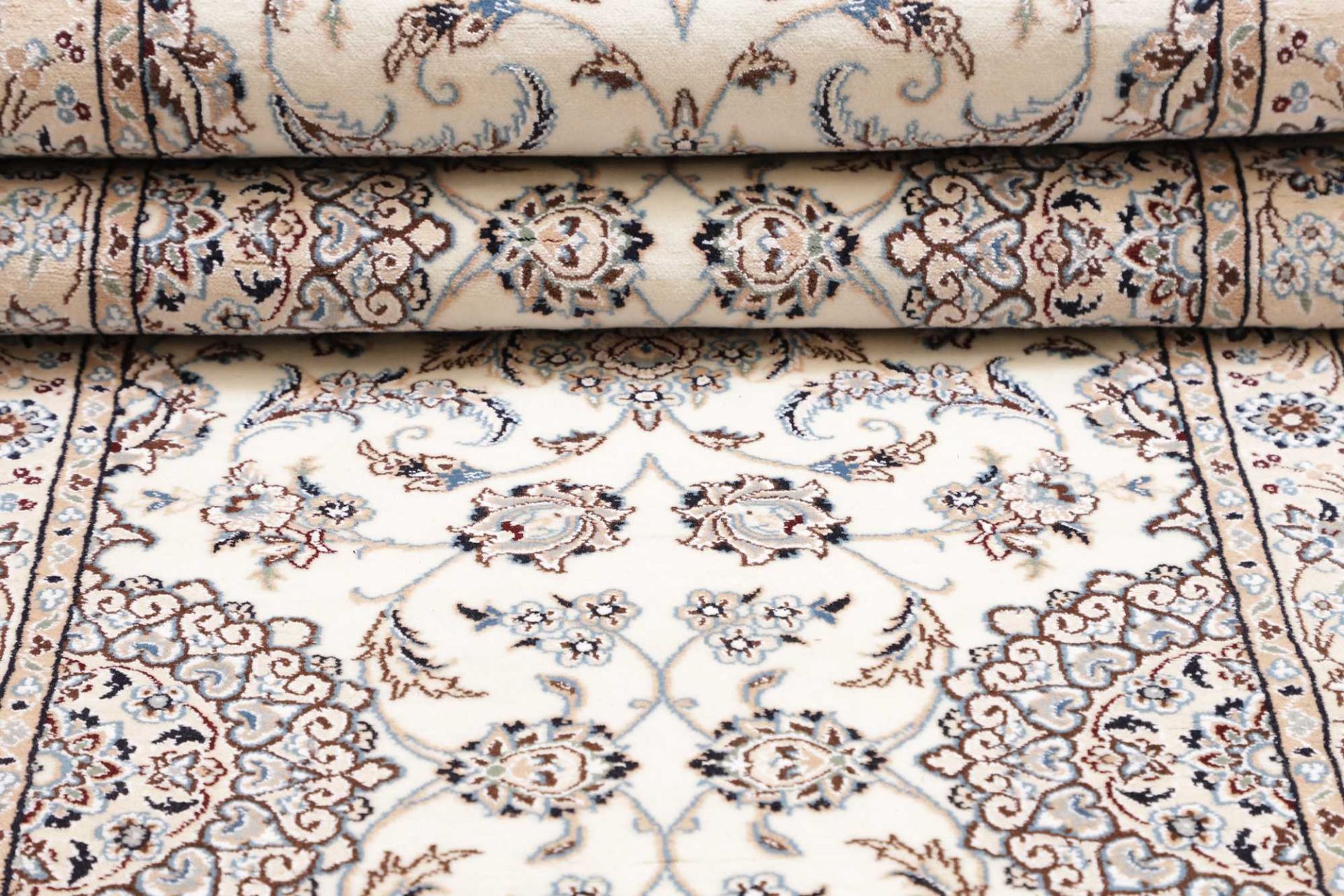 Nain Perserteppich aus Iran, 86 × 312 cm
