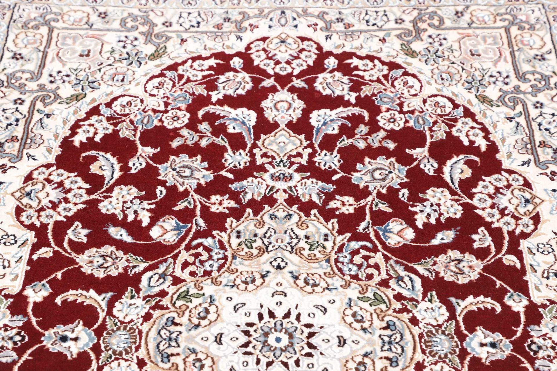 Nain Perserteppich 103 × 154 cm aus Wolle, handgeknüpft