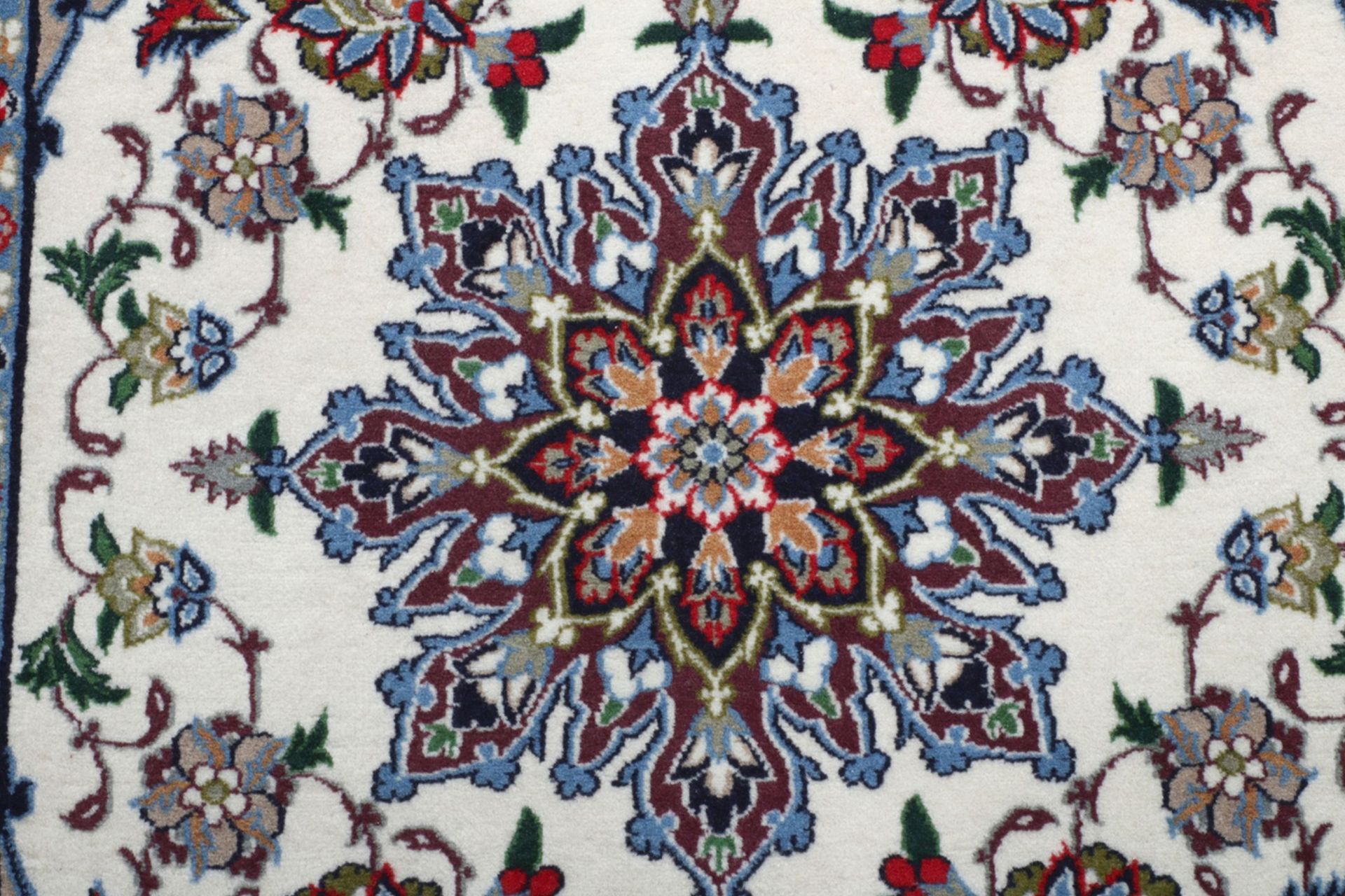 Isfahan Perserteppich aus Iran, 70 × 108 cm