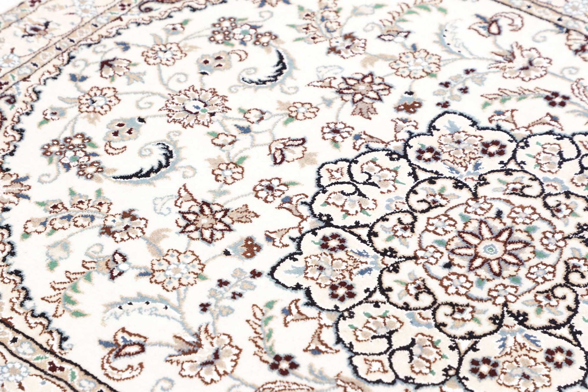 perserteppich-nain-103-x-145-cm-schurwolle-handgeknupft-exklusiv-6 Handgeknüpfter Nain Perserteppich, 103 × 145 cm, Wolle