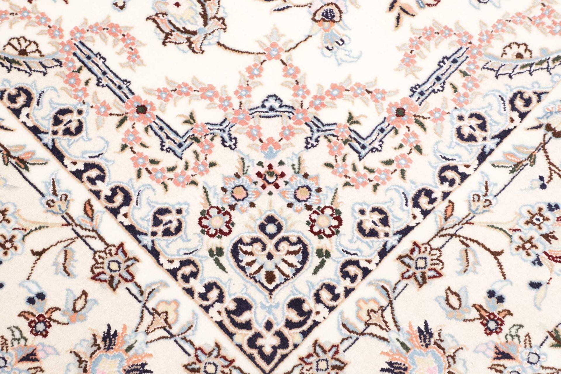 perserteppich-nain-161-x-244-cm-schurwolle-handgeknupft-exklusiv-5 Handgeknüpfter Nain Perserteppich 161 × 244 cm