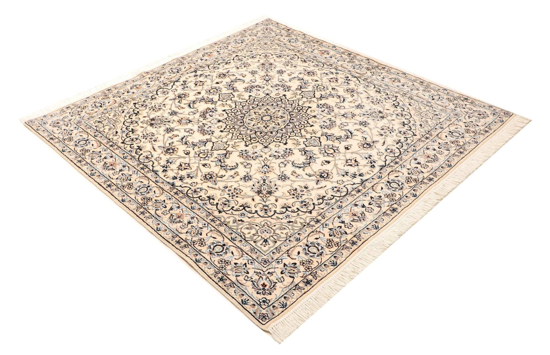 Nain Perserteppich aus Iran, 151 × 149 cm