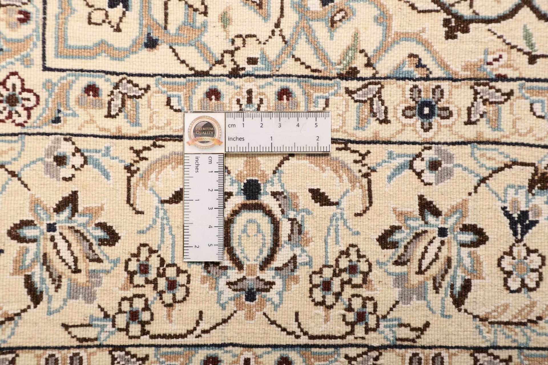 Nain Perserteppich aus Iran, 151 × 149 cm