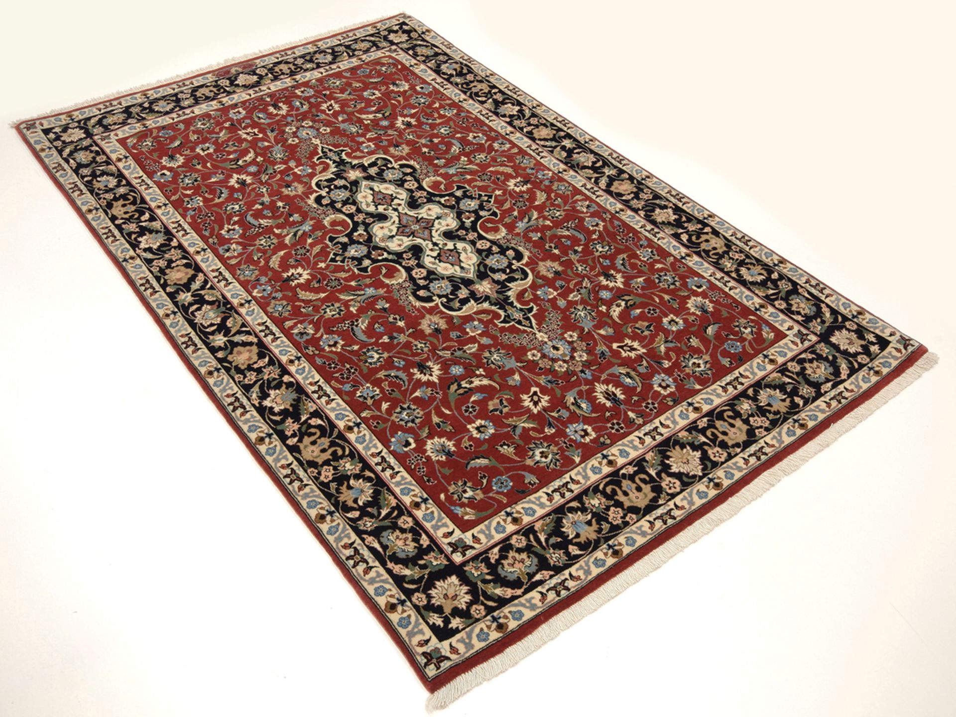 Handgeknüpfter Isfahan Perserteppich 107 × 170 cm