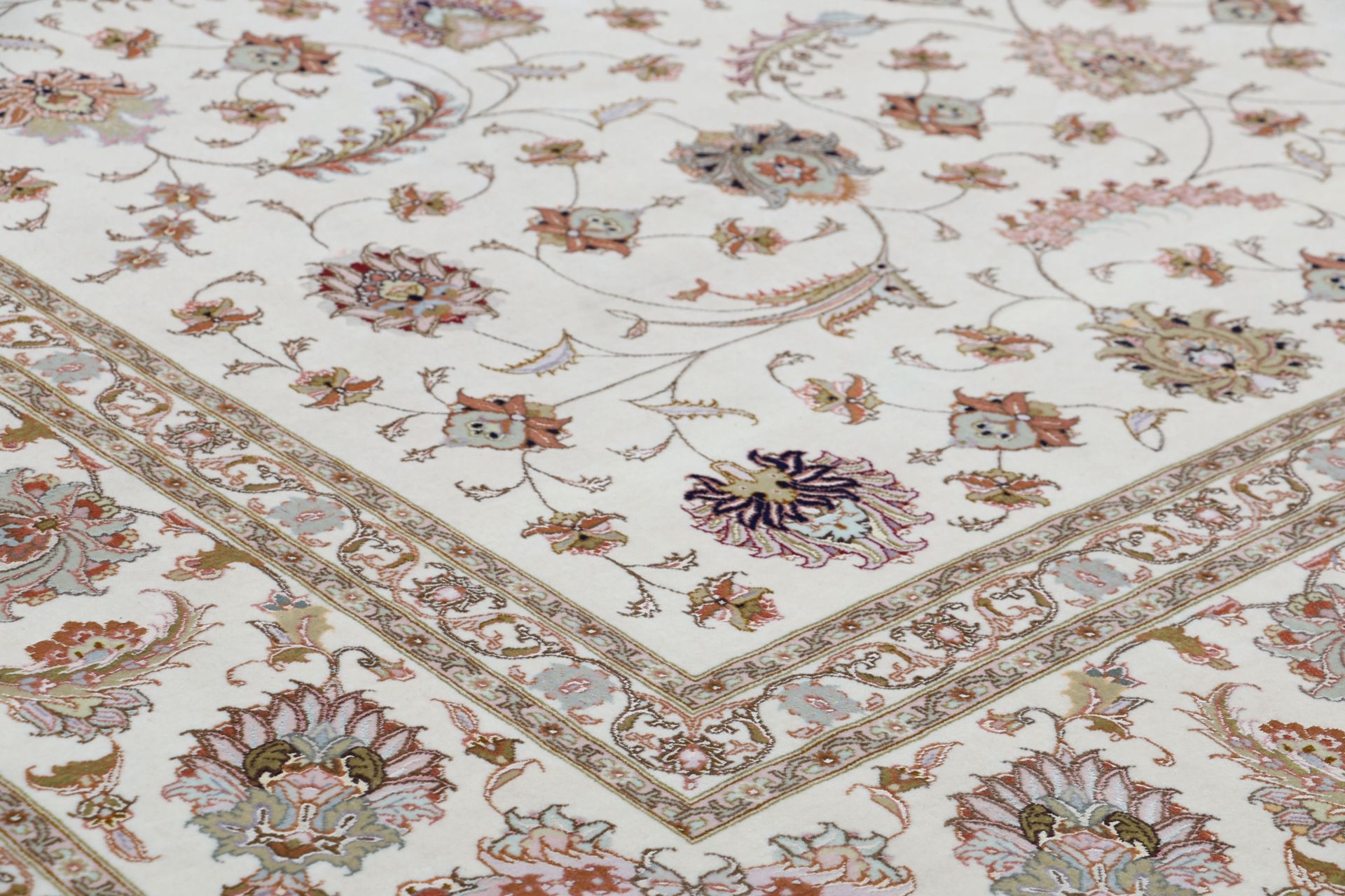 perserteppich-tabriz-250-x-325-cm-schurwolle-seide-handgeknupft-8 Handgeknüpfter Täbriz Perserteppich 250 × 325 cm