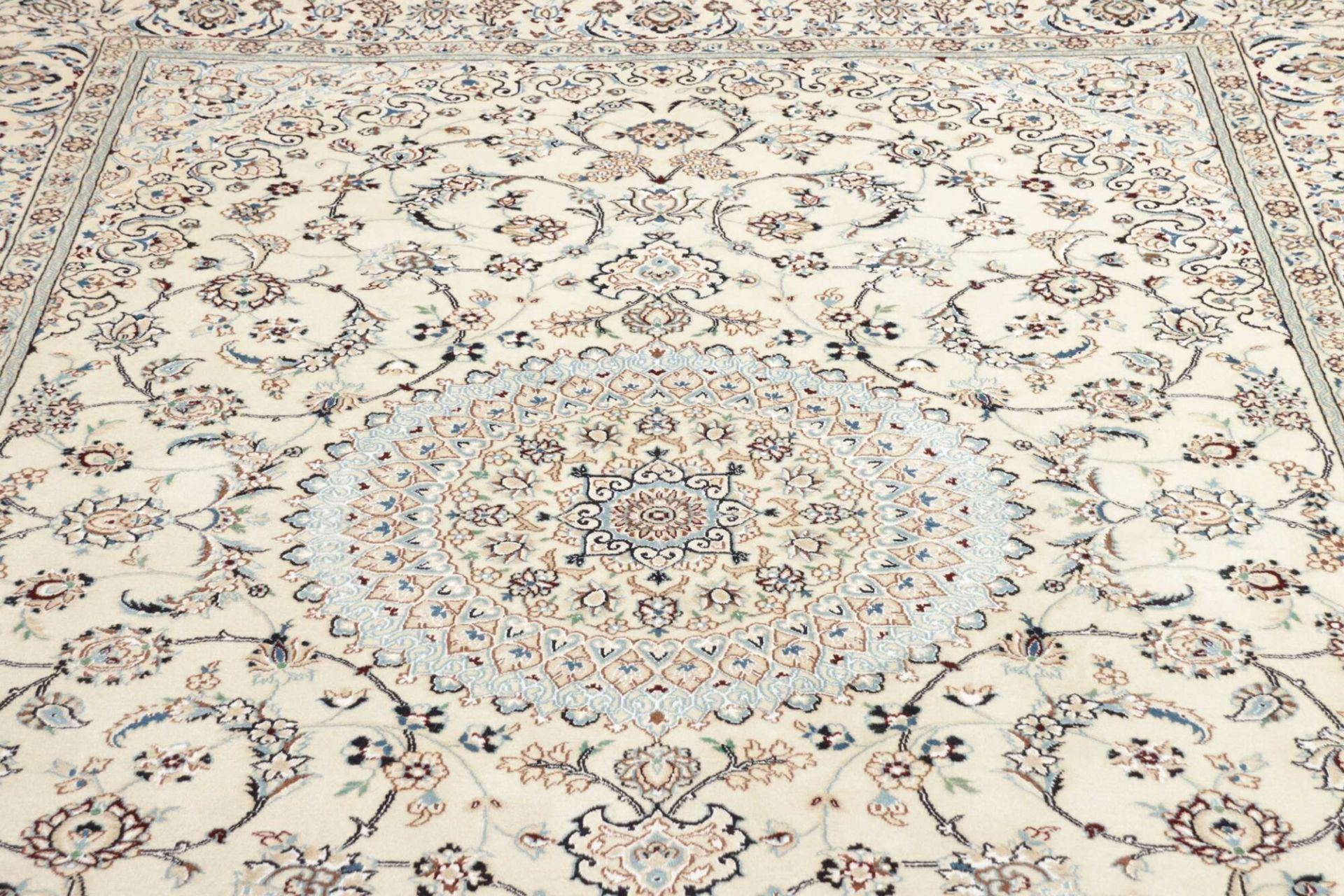 perserteppich-nain-205-x-297-cm-schurwolle-handgeknupft-exklusiv-18 Handgeknüpfter Nain Perserteppich 205 × 297 cm