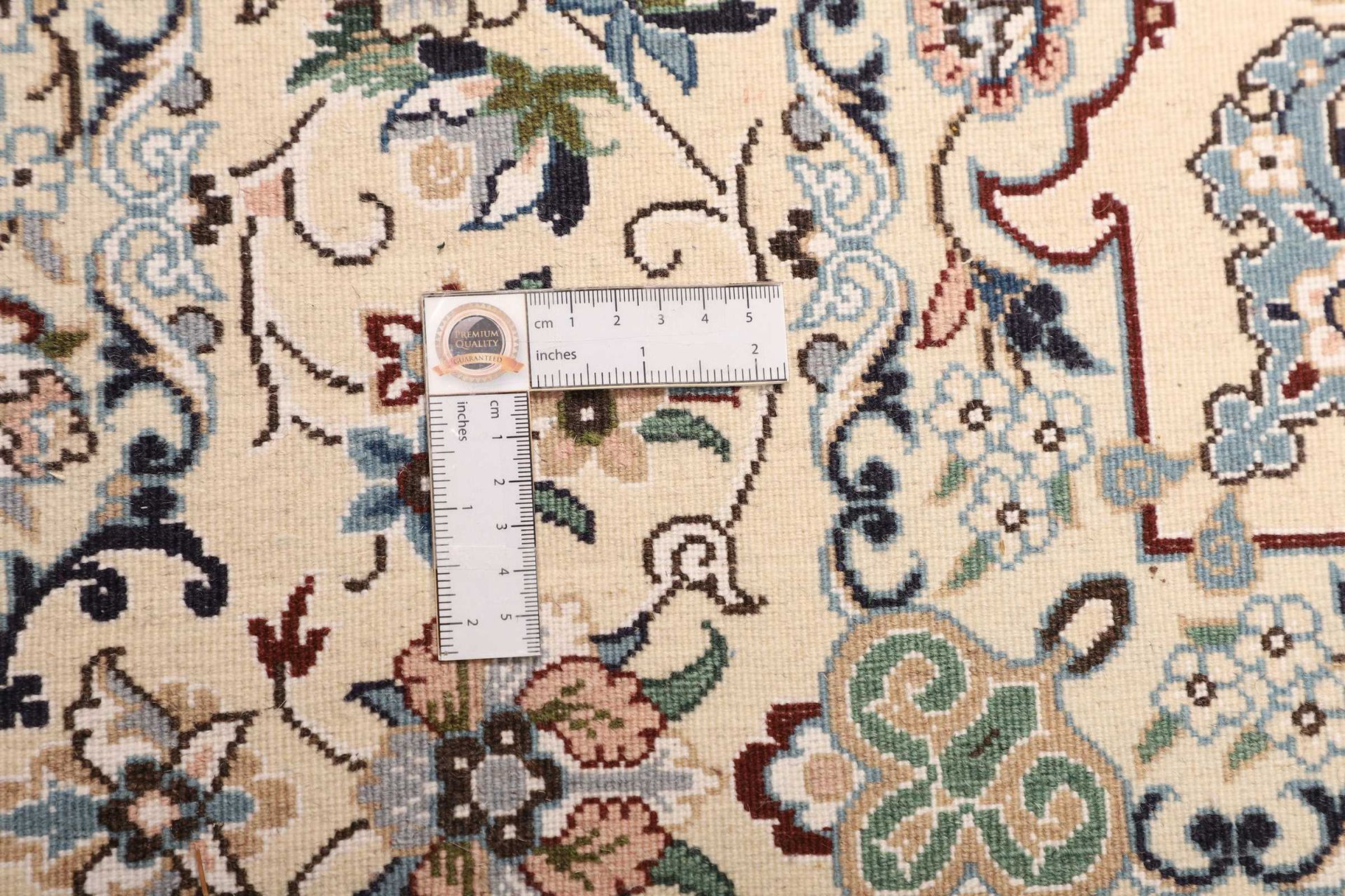 perserteppich-nain-207-x-256-cm-schurwolle-handgeknupft-exklusiv-20 Handgeknüpfter Nain Perserteppich 207 × 256 cm