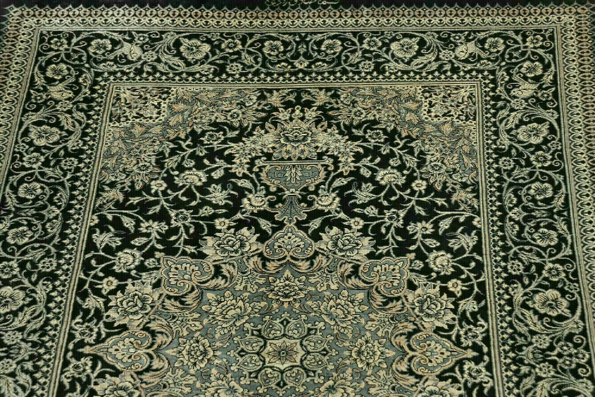 Handgeknüpfter Ghom Perserteppich, 79 × 118 cm, Wolle & Seide