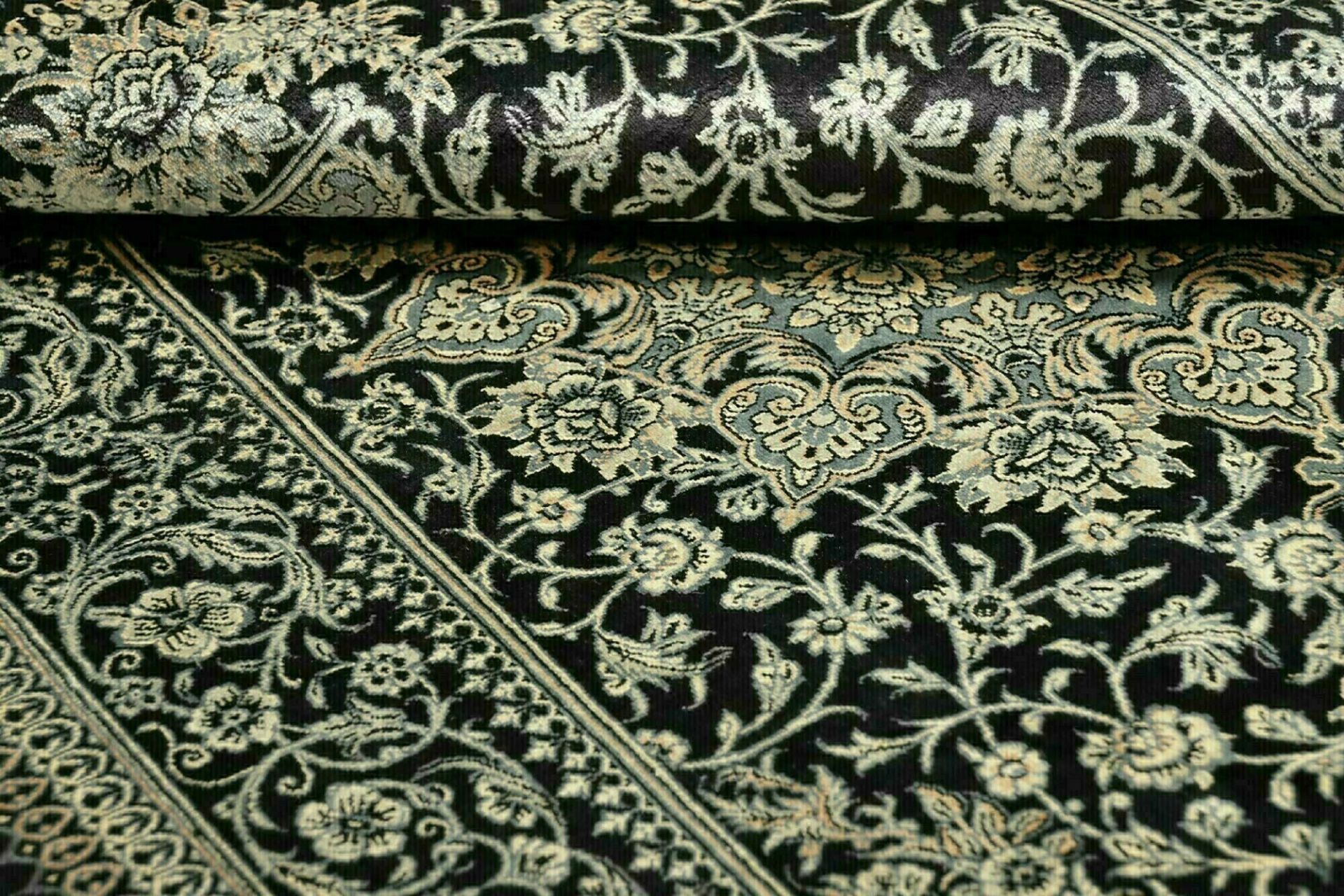 Handgeknüpfter Ghom Perserteppich, 79 × 118 cm, Wolle & Seide