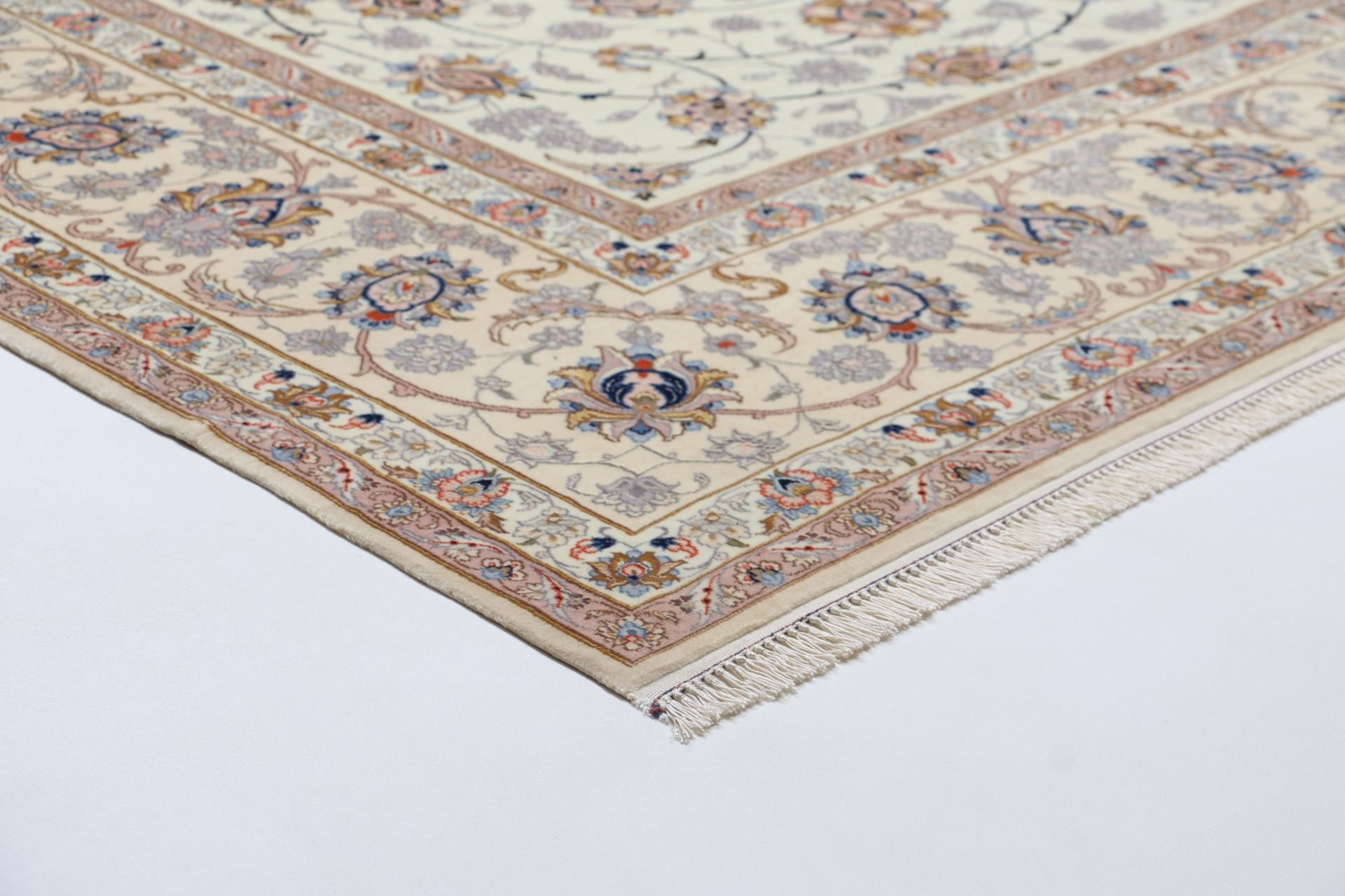 Isfahan Perserteppich 252 × 357 cm aus Wolle & Seide, handgeknüpft