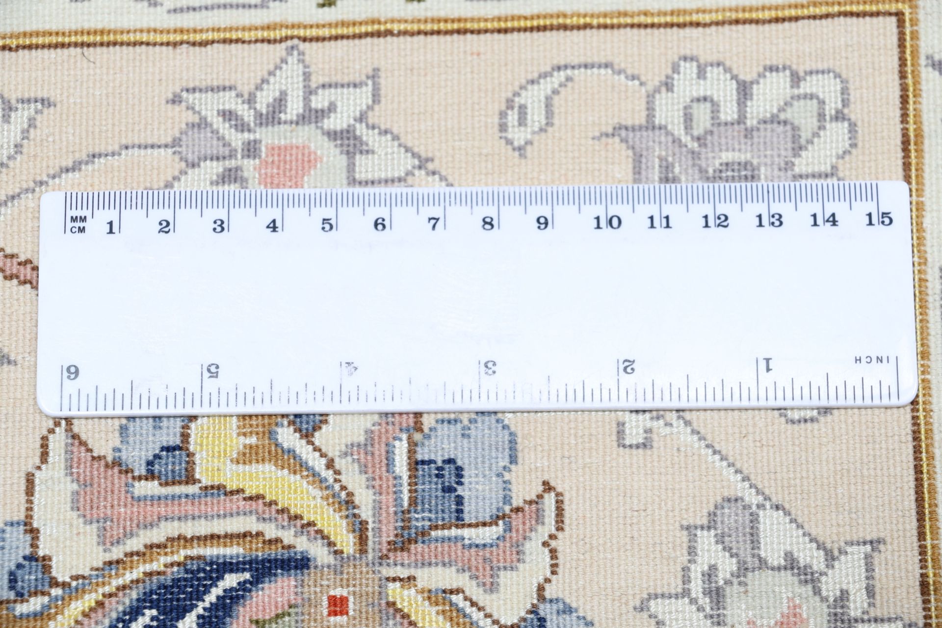 Isfahan Perserteppich 252 × 357 cm aus Wolle & Seide, handgeknüpft