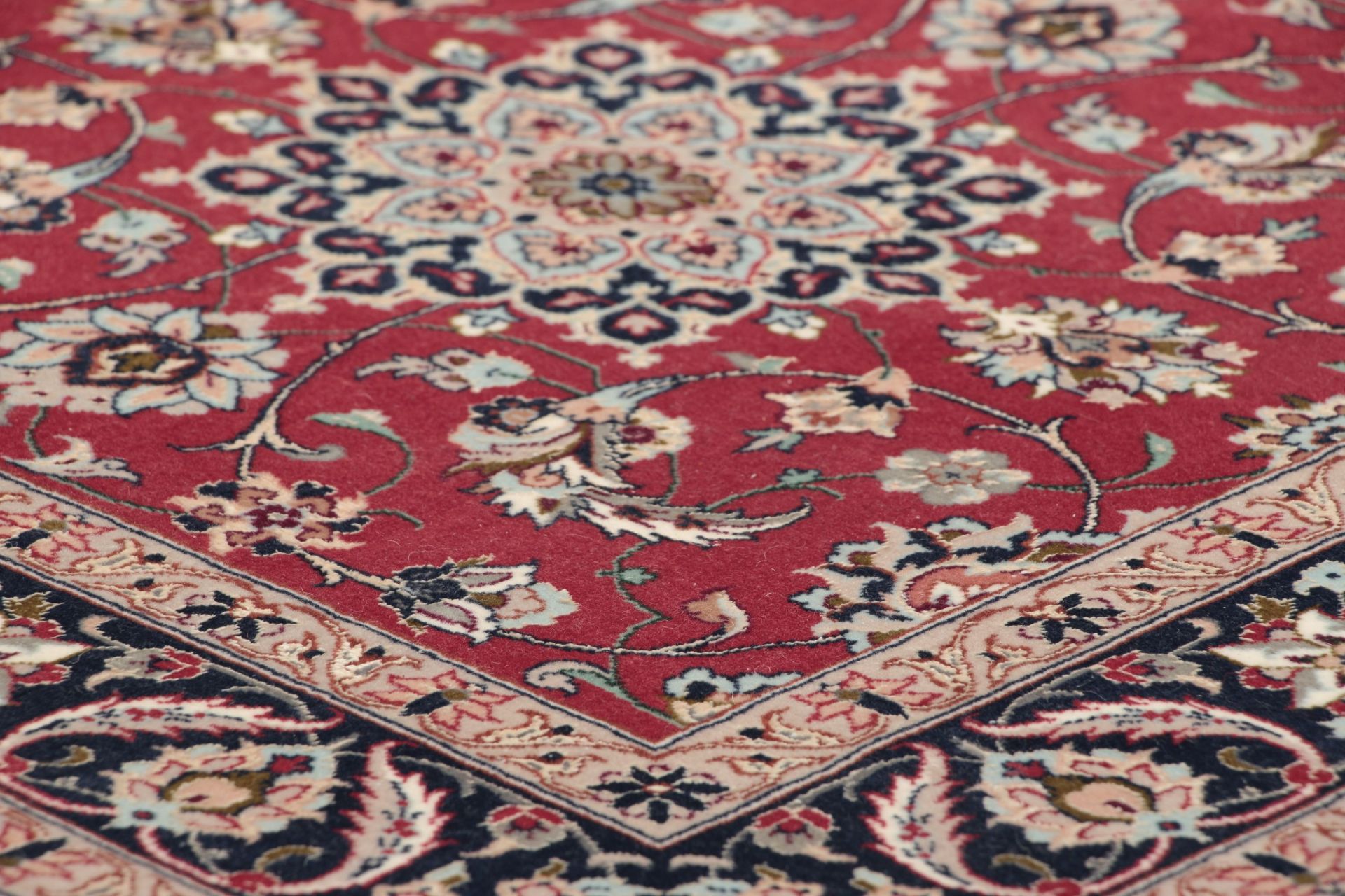 Handgeknüpfter Isfahan Perserteppich, 78 × 258 cm, Wolle & Seide