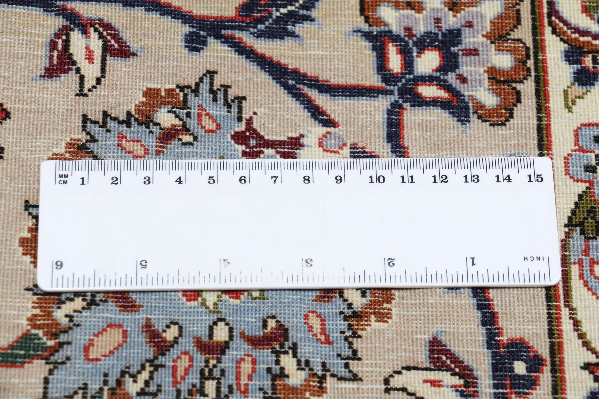 Isfahan Perserteppich aus Iran, 250 × 364 cm