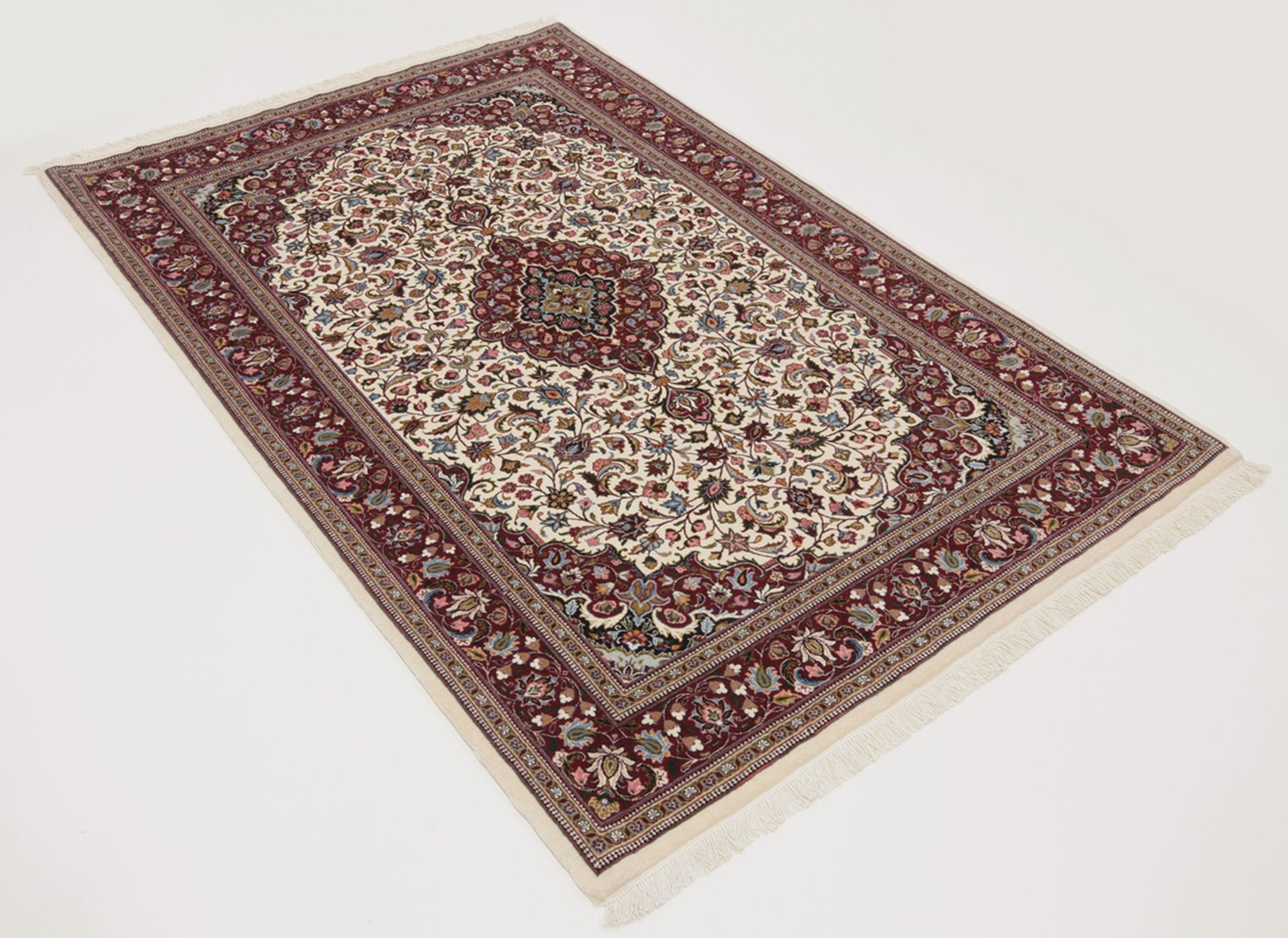 Handgeknüpfter Isfahan Perserteppich 105 × 161 cm