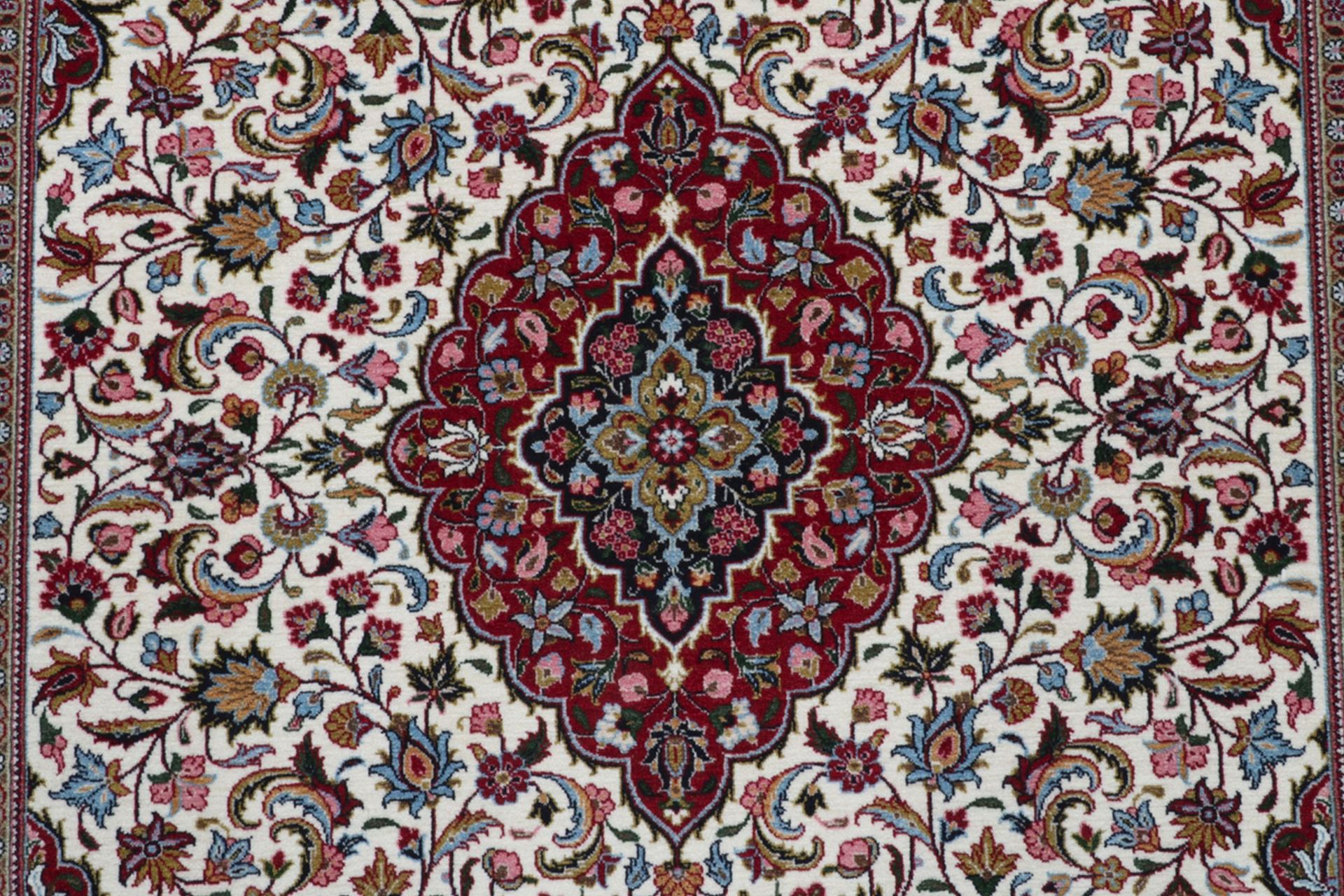 Handgeknüpfter Isfahan Perserteppich 105 × 161 cm