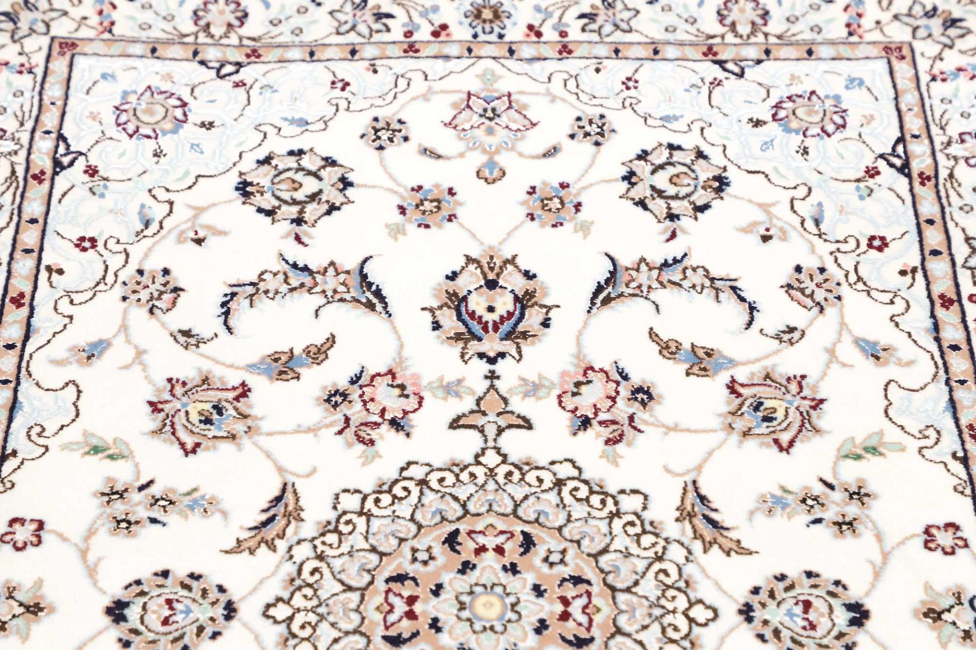 perserteppich-nain-82-x-117-cm-schurwolle-handgeknupft-exklusiv-7 Handgeknüpfter Nain Perserteppich 82 × 117 cm