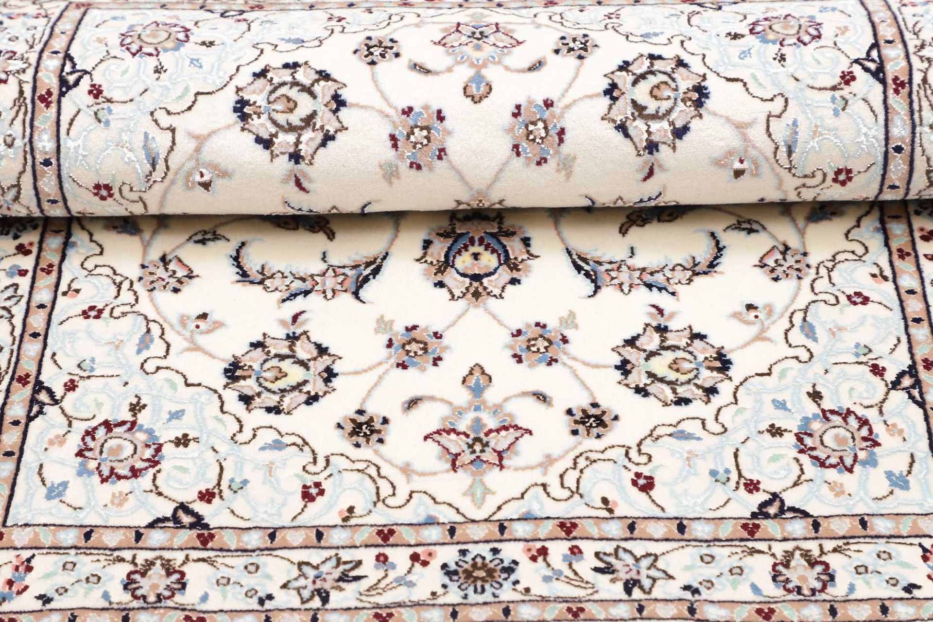 perserteppich-nain-82-x-117-cm-schurwolle-handgeknupft-exklusiv-8 Handgeknüpfter Nain Perserteppich 82 × 117 cm