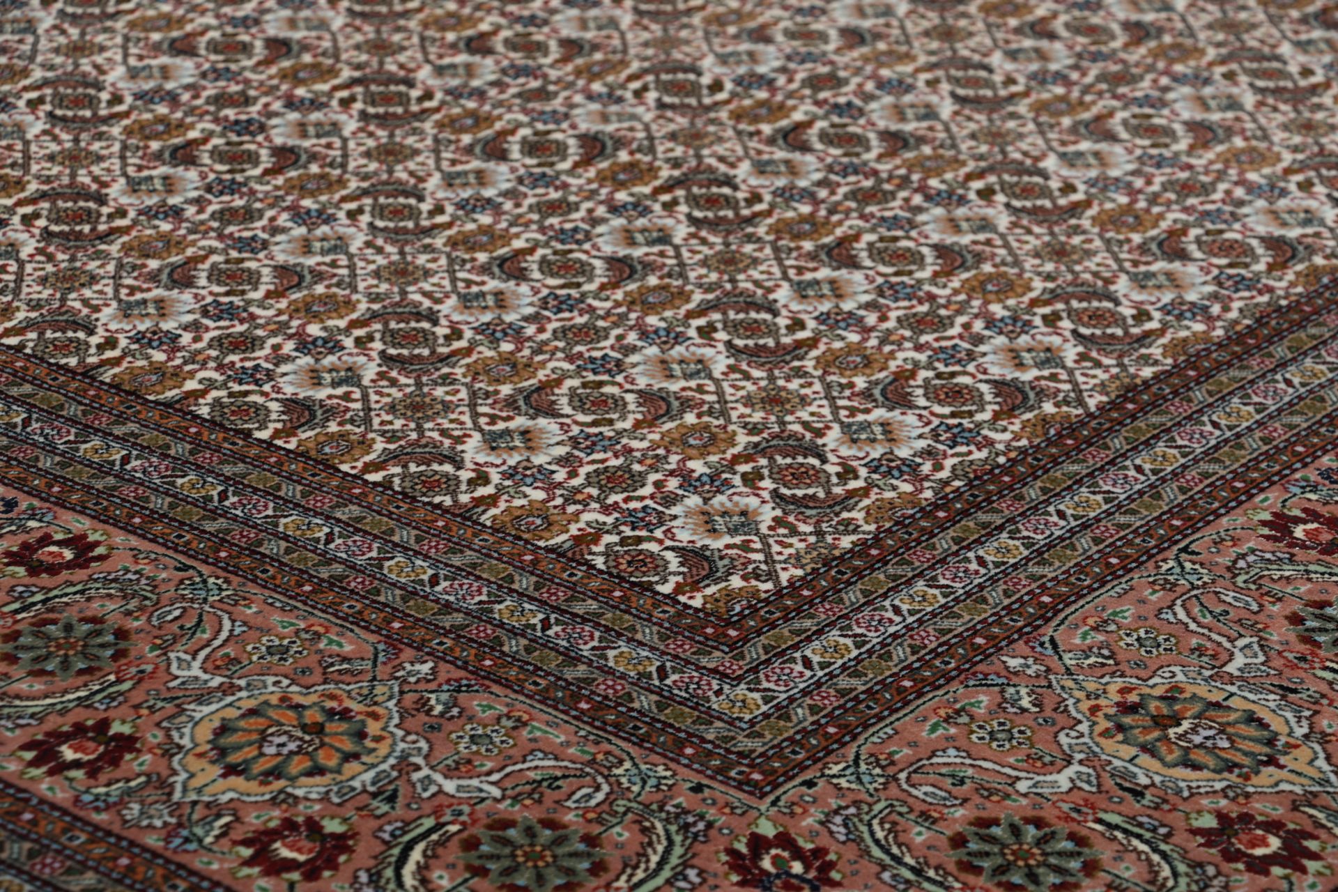 perserteppich-tabriz-244-x-302-cm-schurwolle-seide-handgeknupft-16 Handgeknüpfter Täbriz Perserteppich, 244 × 302 cm, Wolle & Seide