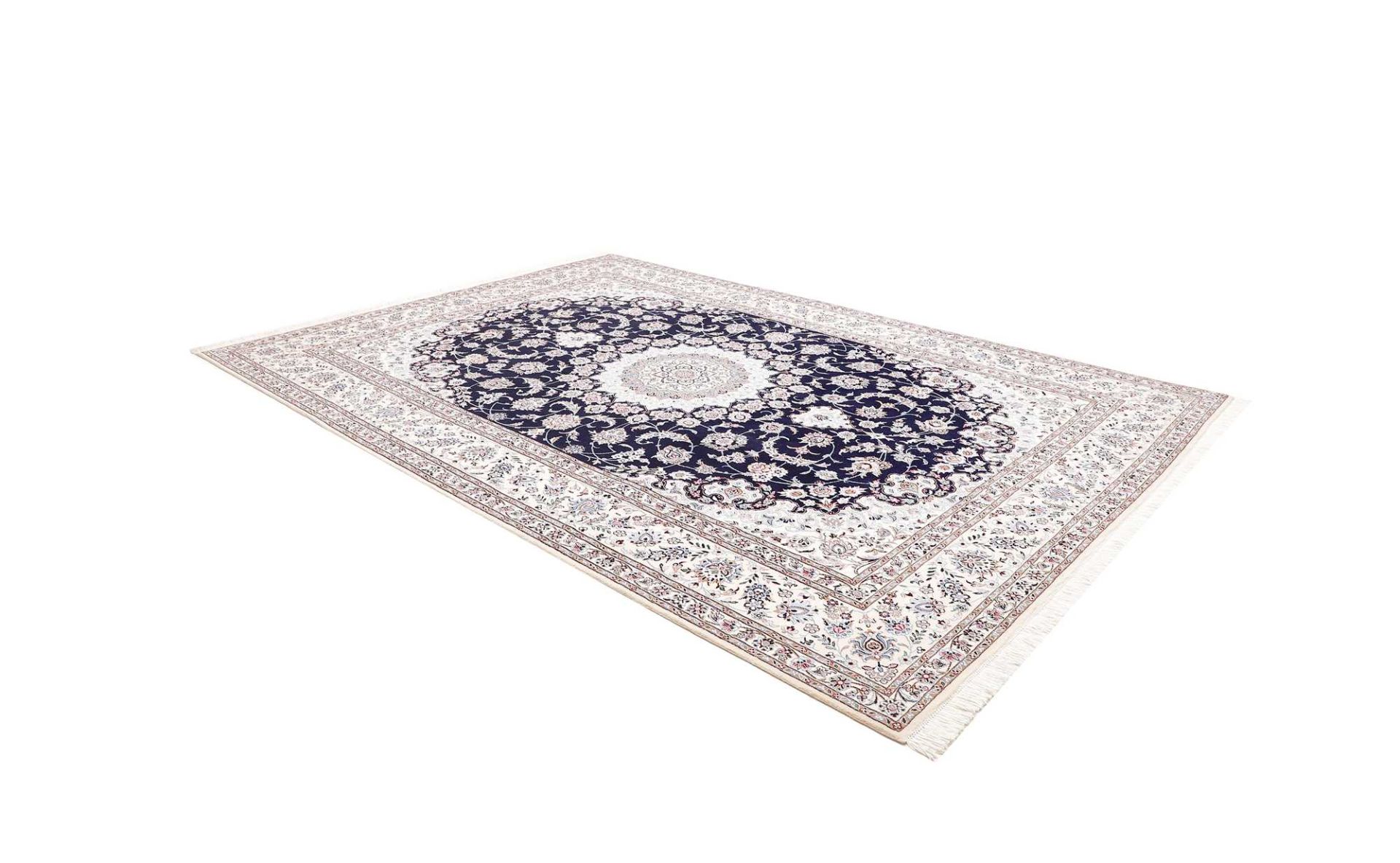 Nain Perserteppich aus Iran, 251 × 354 cm