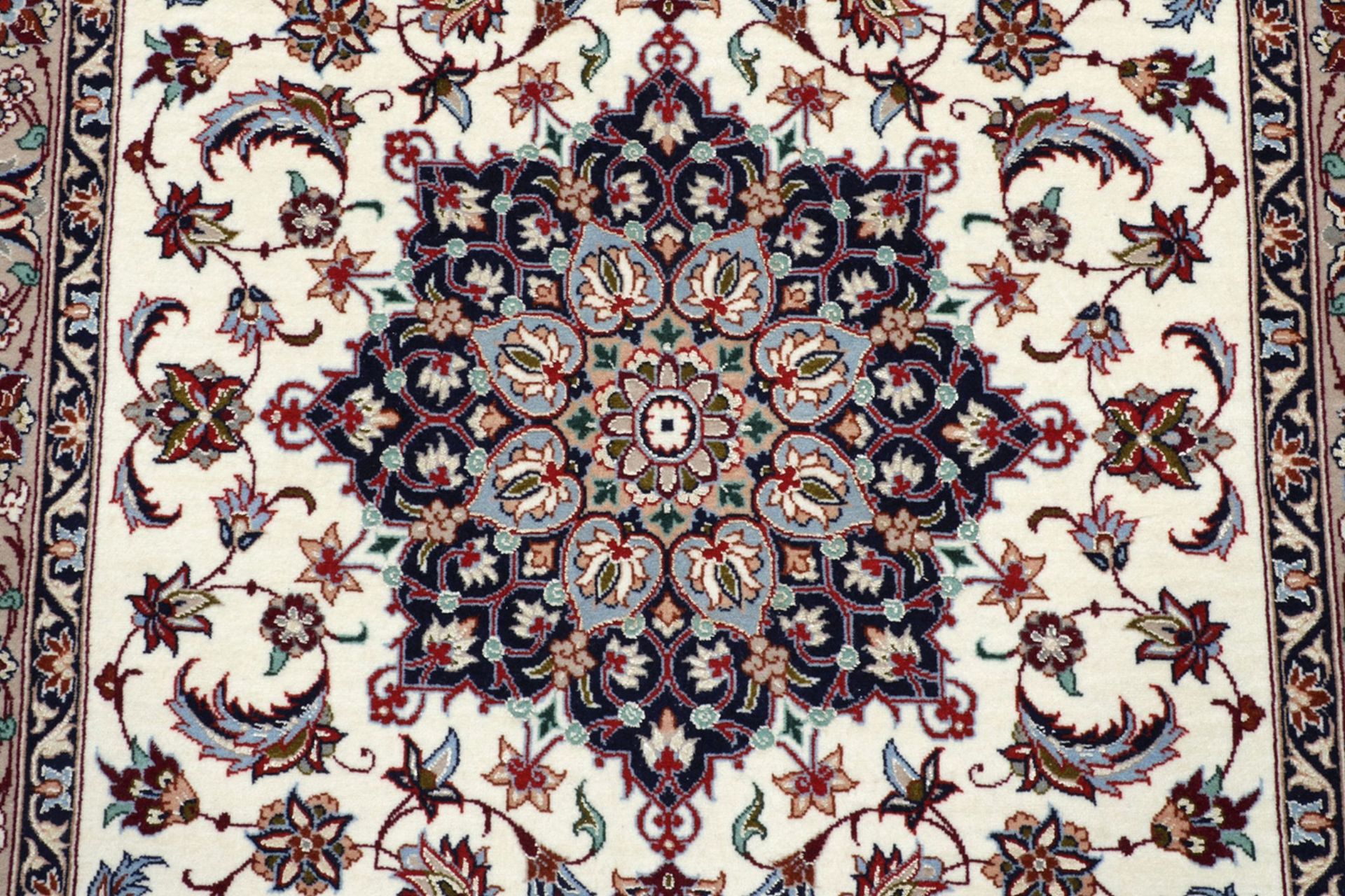 Isfahan Perserteppich 76 × 297 cm aus Wolle & Seide, handgeknüpft