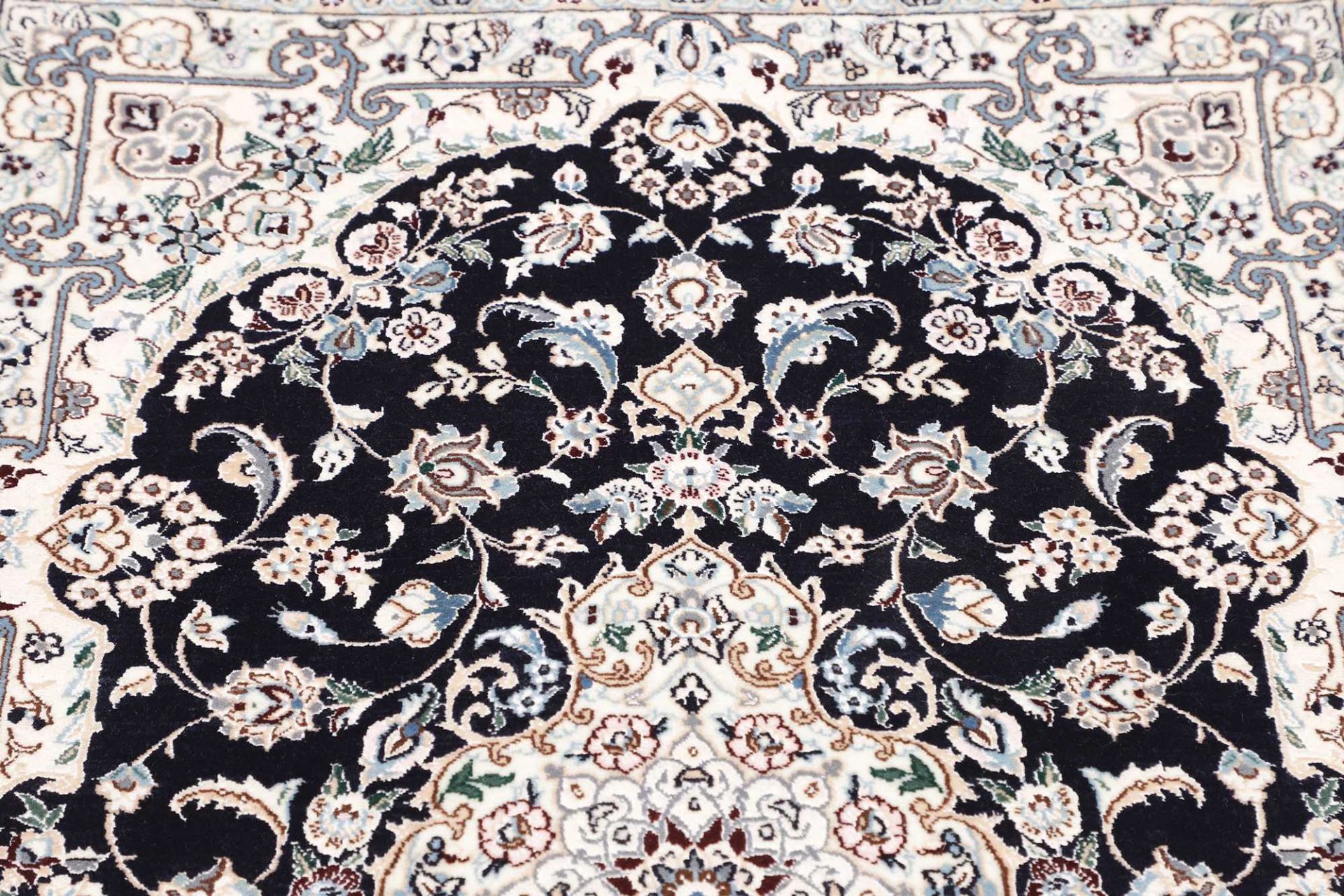 perserteppich-nain-79-x-117-cm-schurwolle-handgeknupft-exklusiv-17 Nain Perserteppich 79 × 117 cm aus Wolle, handgeknüpft