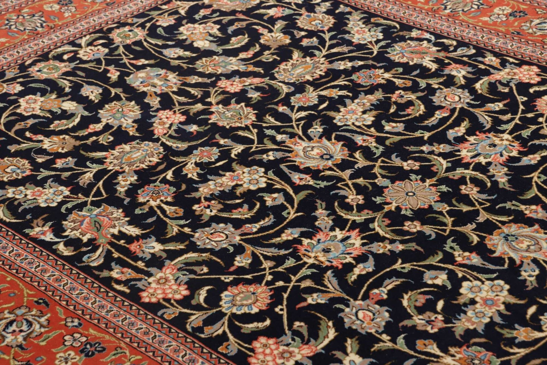 perserteppich-isfahan-134-x-202-cm-schurwolle-handgeknupft-seide-7 Isfahan Perserteppich aus Iran, 134 × 202 cm