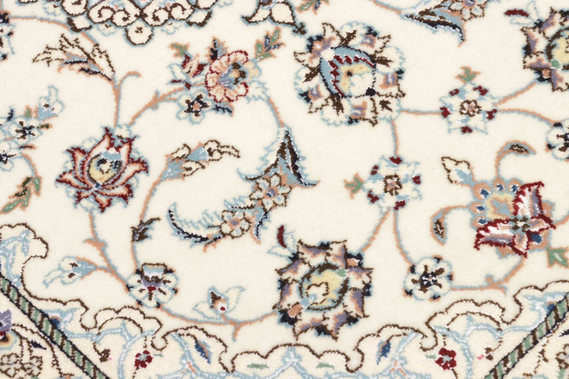Nain Perserteppich aus Iran, 68 × 92 cm