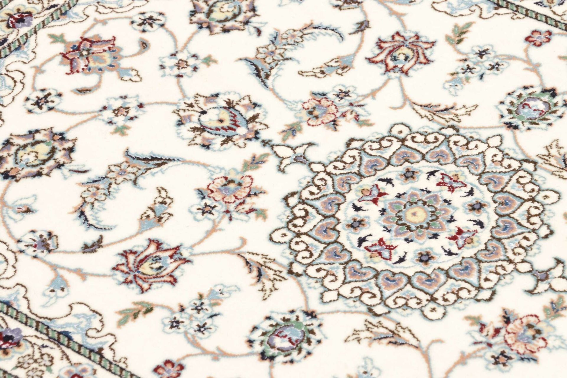 Nain Perserteppich aus Iran, 68 × 92 cm