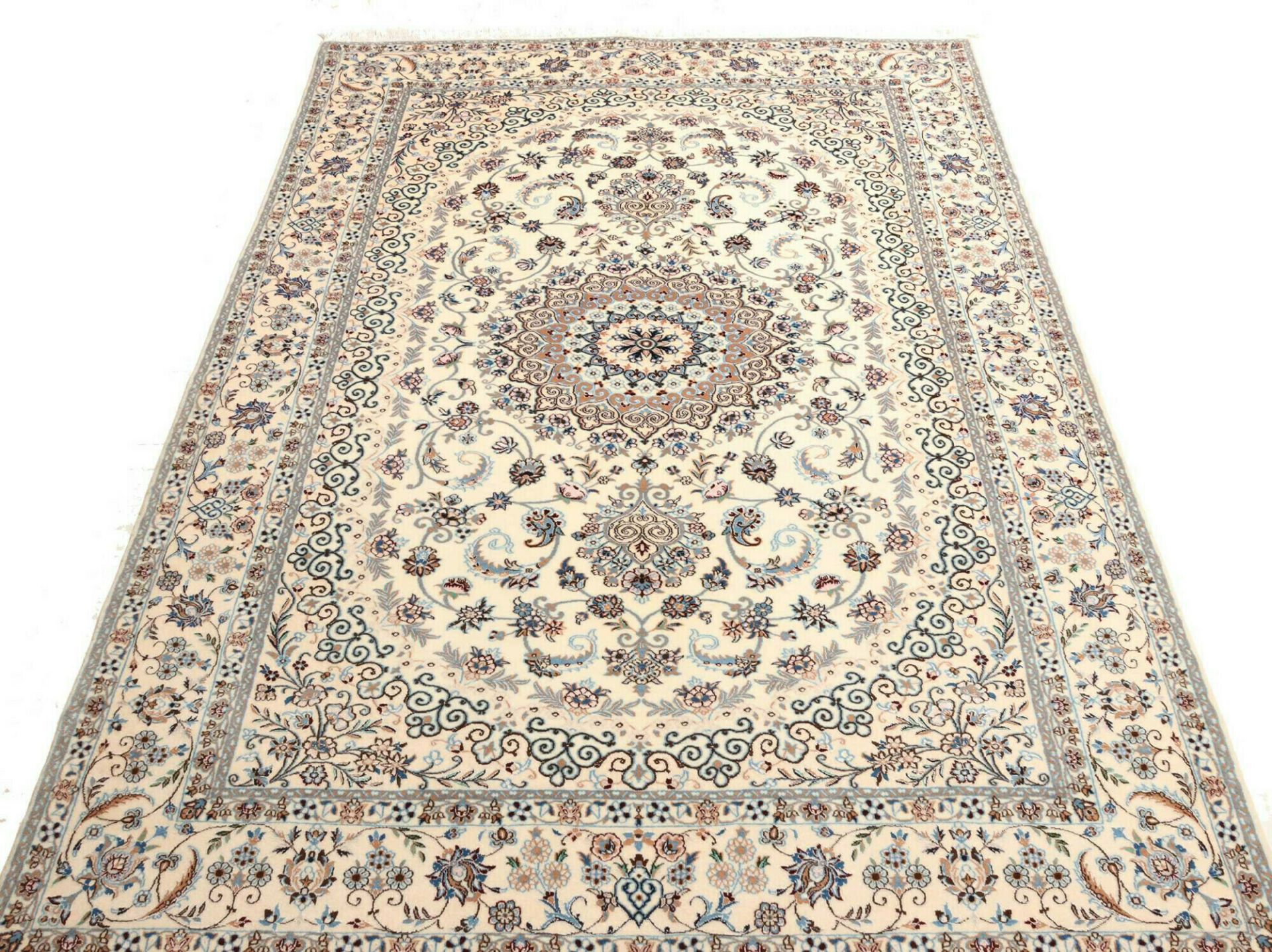 Nain Perserteppich 151 × 230 cm aus Wolle, handgeknüpft