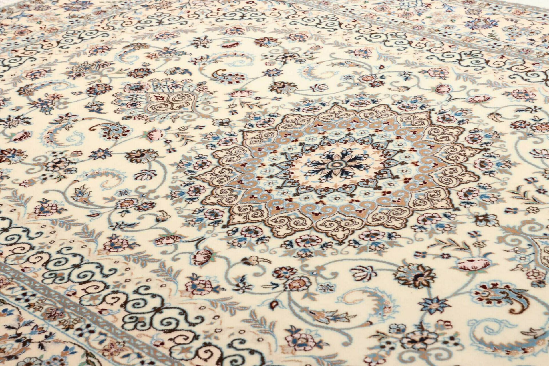 Nain Perserteppich 151 × 230 cm aus Wolle, handgeknüpft