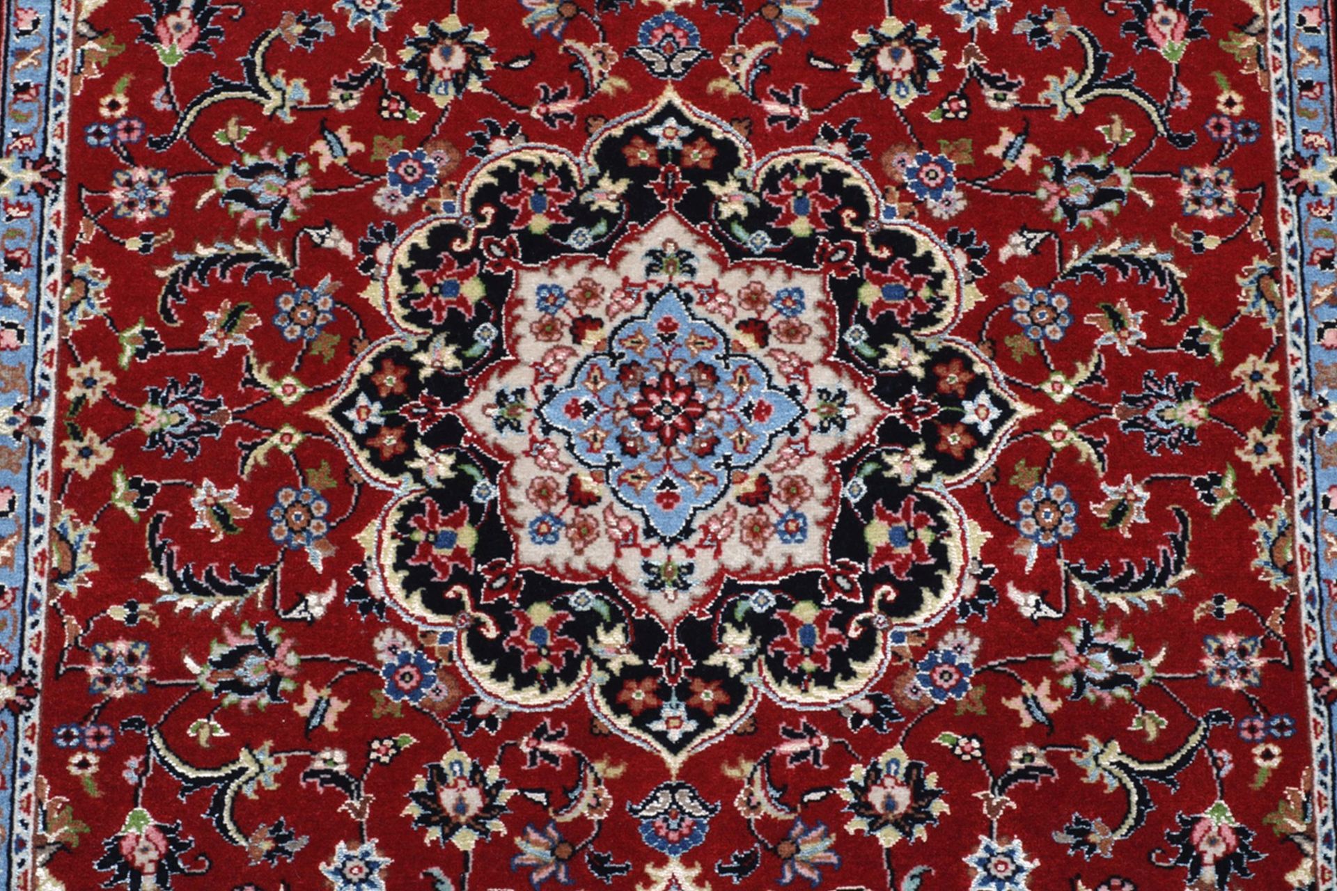 Isfahan Perserteppich aus Iran, 82 × 122 cm