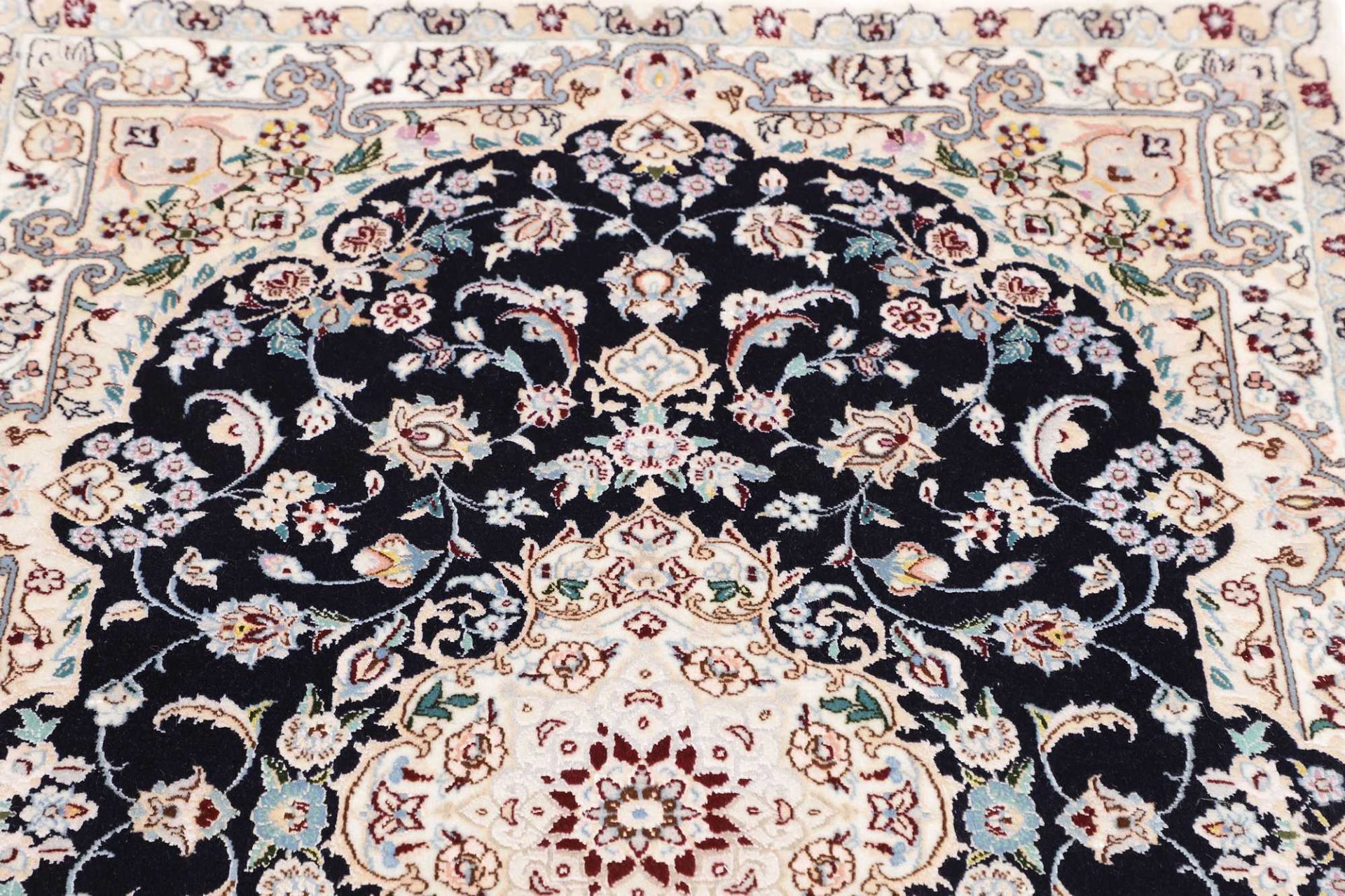 perserteppich-nain-83-x-115-cm-schurwolle-handgeknupft-exklusiv-7 Handgeknüpfter Nain Perserteppich, 83 × 115 cm, Wolle