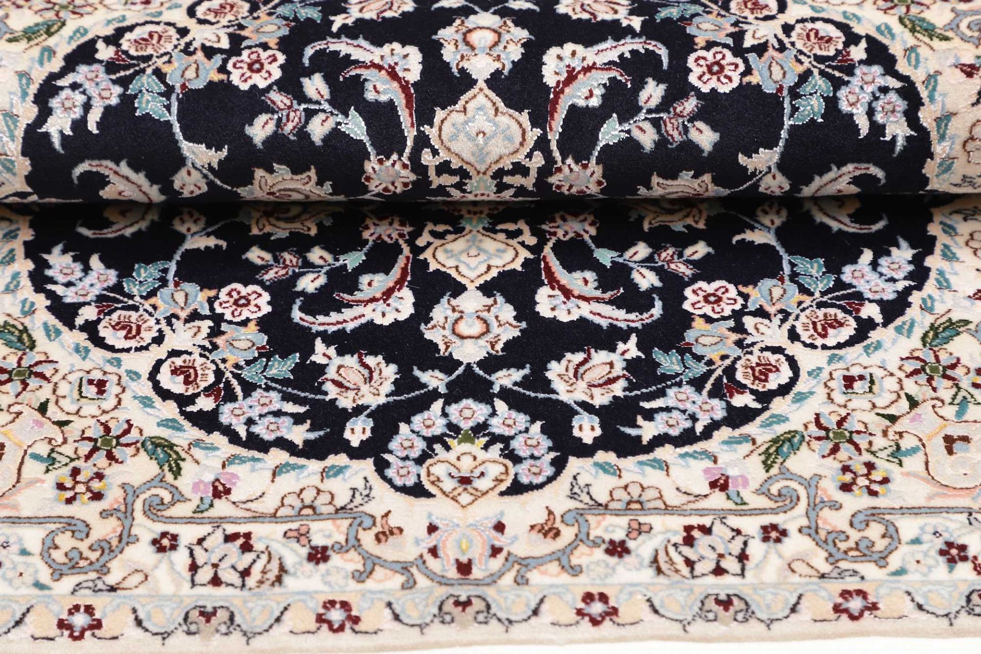 perserteppich-nain-83-x-115-cm-schurwolle-handgeknupft-exklusiv-8 Handgeknüpfter Nain Perserteppich, 83 × 115 cm, Wolle