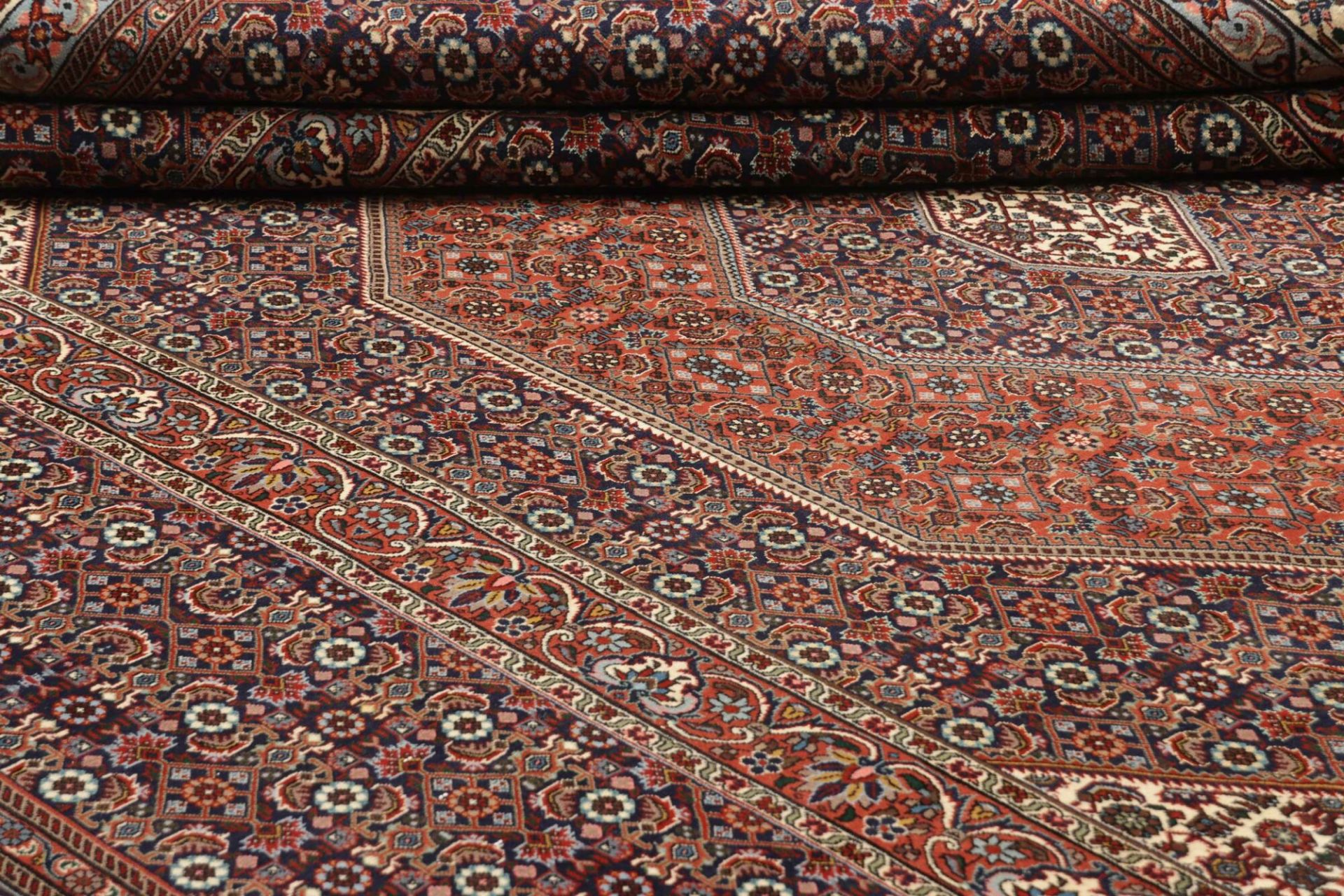 Handgeknüpfter Bijar Perserteppich 295 × 394 cm