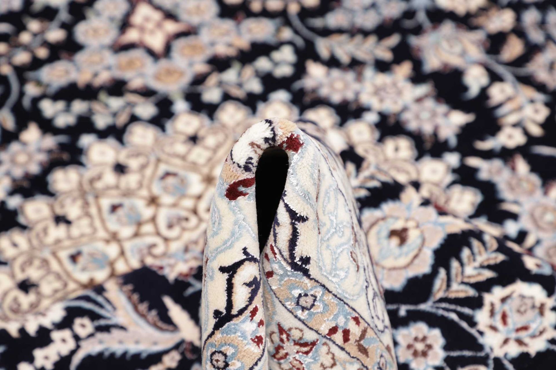 perserteppich-nain-133-x-206-cm-schurwolle-handgeknupft-exklusiv-9 Handgeknüpfter Nain Perserteppich, 133 × 206 cm, Wolle