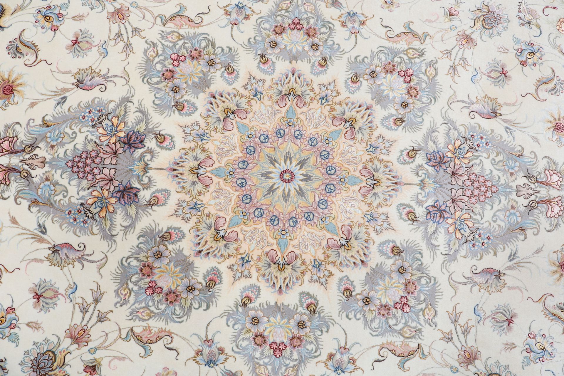 Täbriz Perserteppich aus Iran, 240 × 365 cm