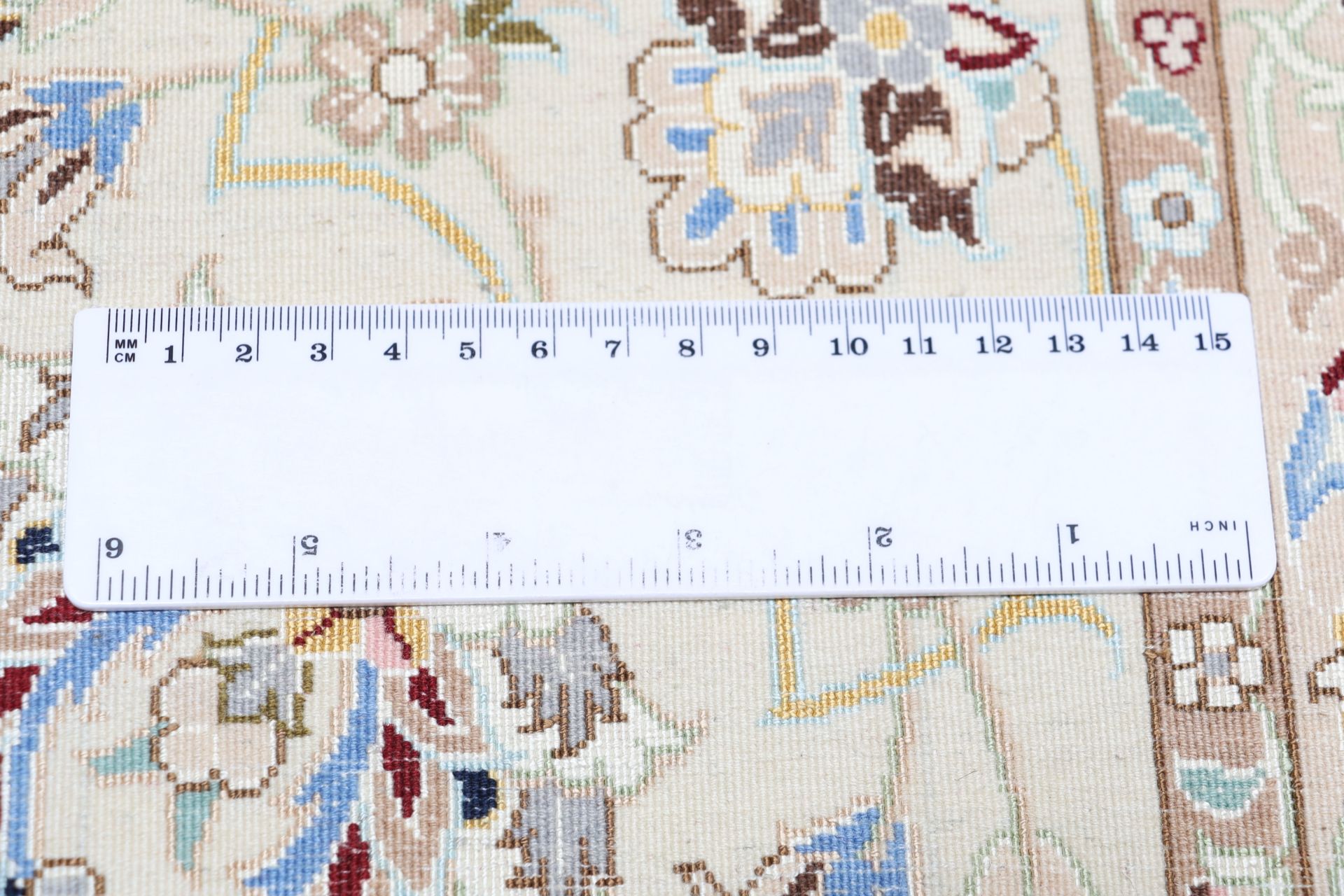Nain Perserteppich 253 × 350 cm aus Wolle & Seide, handgeknüpft