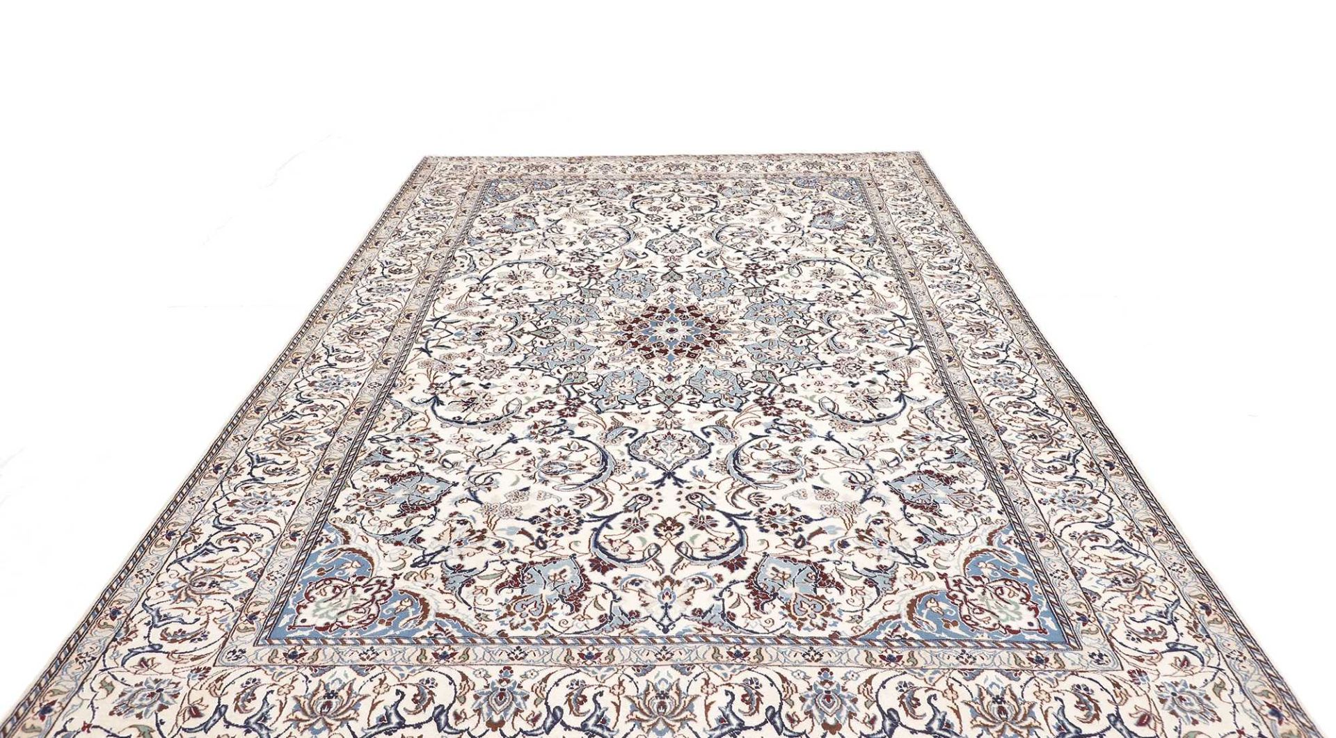 Handgeknüpfter Nain Perserteppich 208 × 321 cm