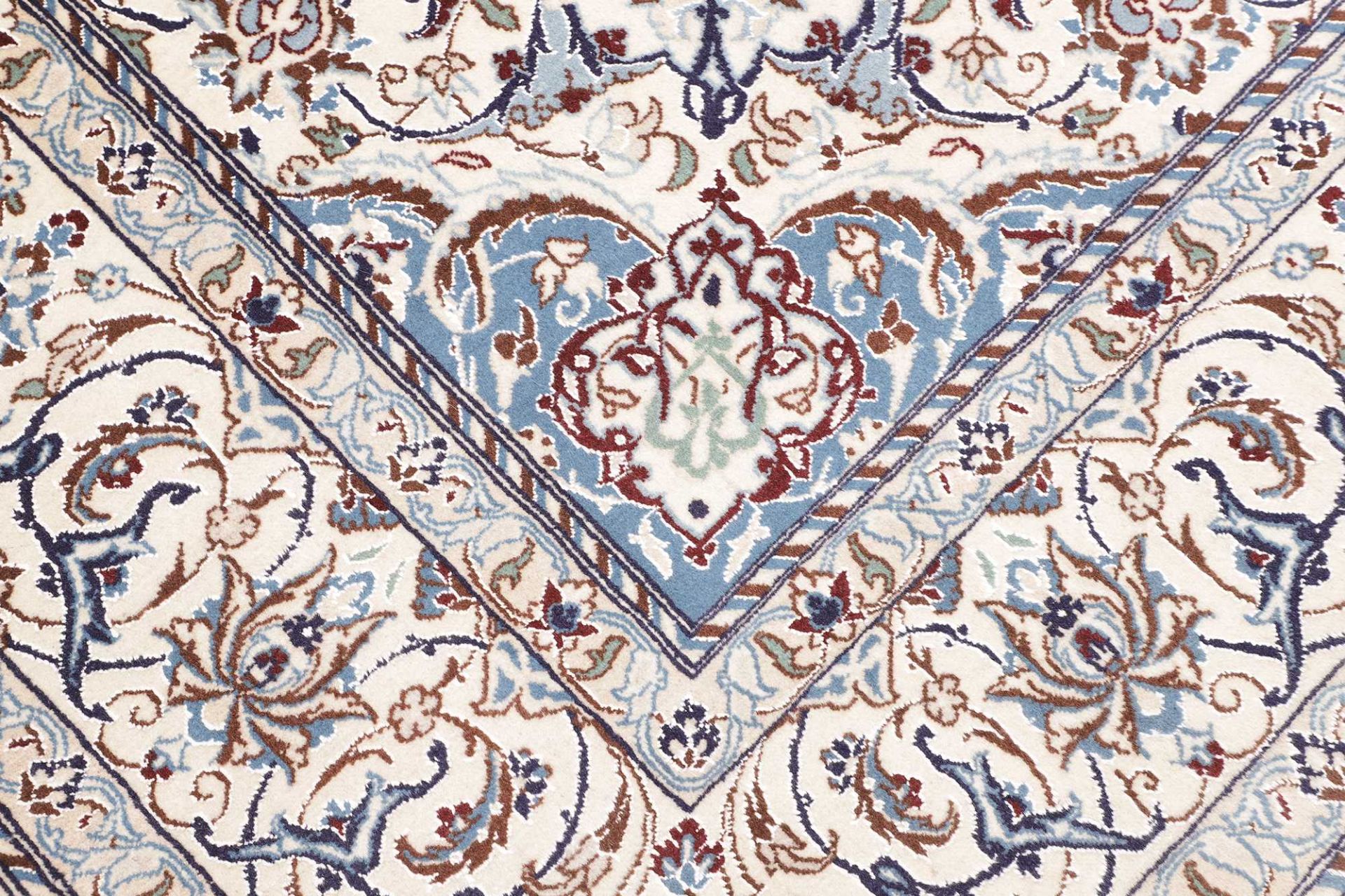 Handgeknüpfter Nain Perserteppich 208 × 321 cm
